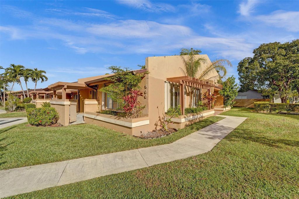 Photo of 800 NW 79th Terrace #800, Plantation, FL 33324 (MLS # F10490609)