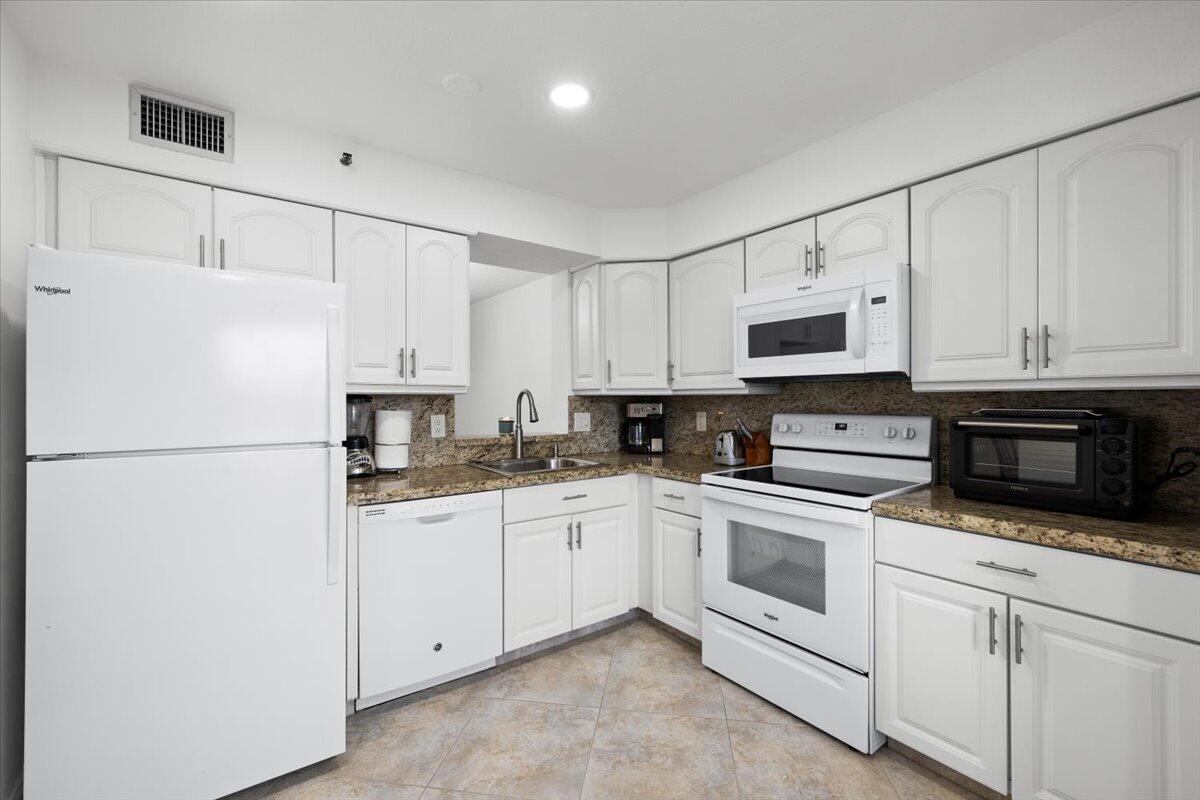 WATERS EDGE TOWERS CONDO - Residential