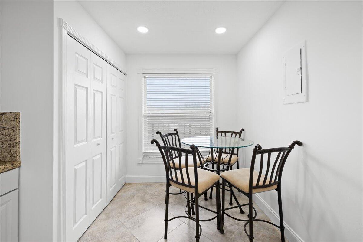 WATERS EDGE TOWERS CONDO - Residential