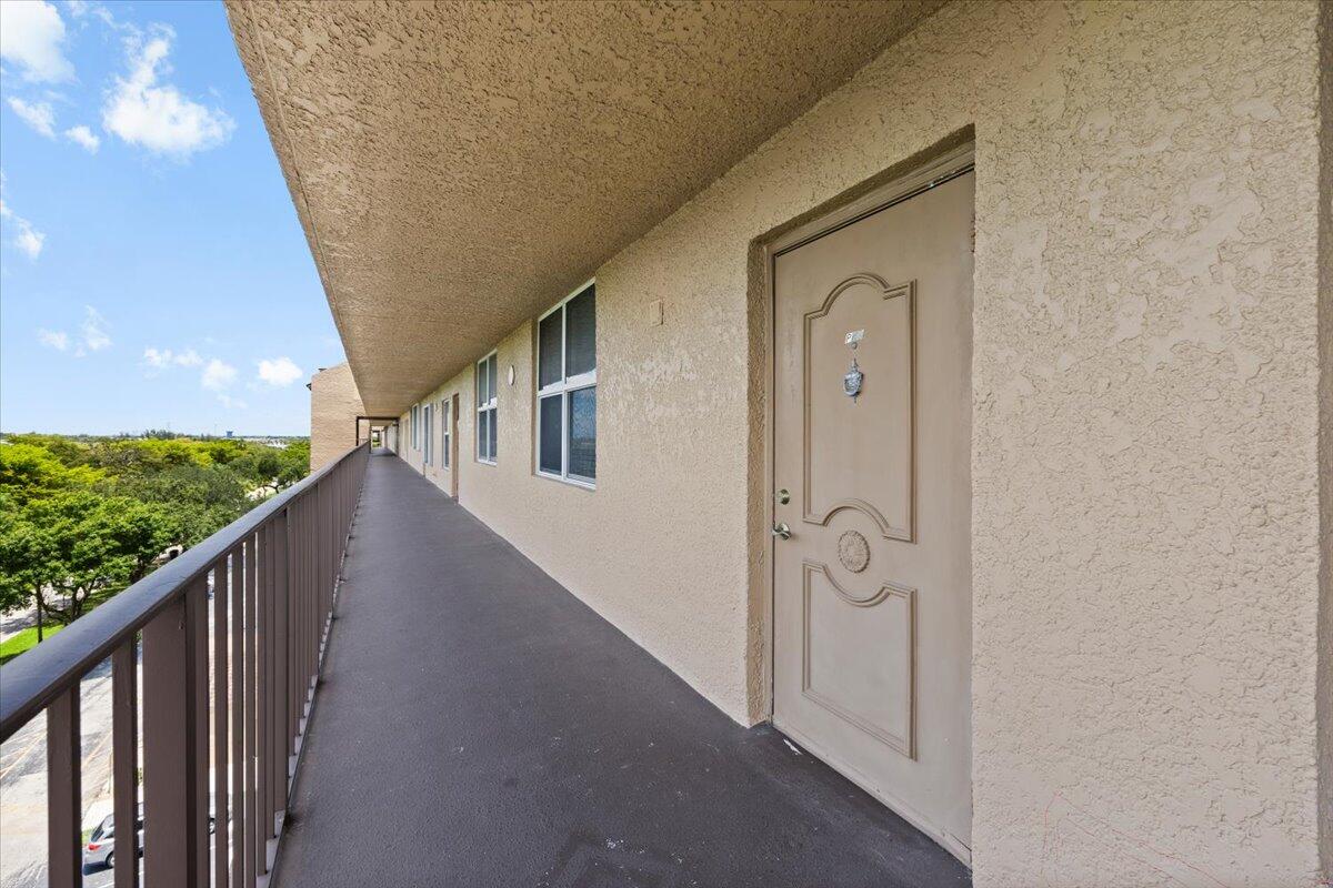 4550 NW 18th Avenue 709