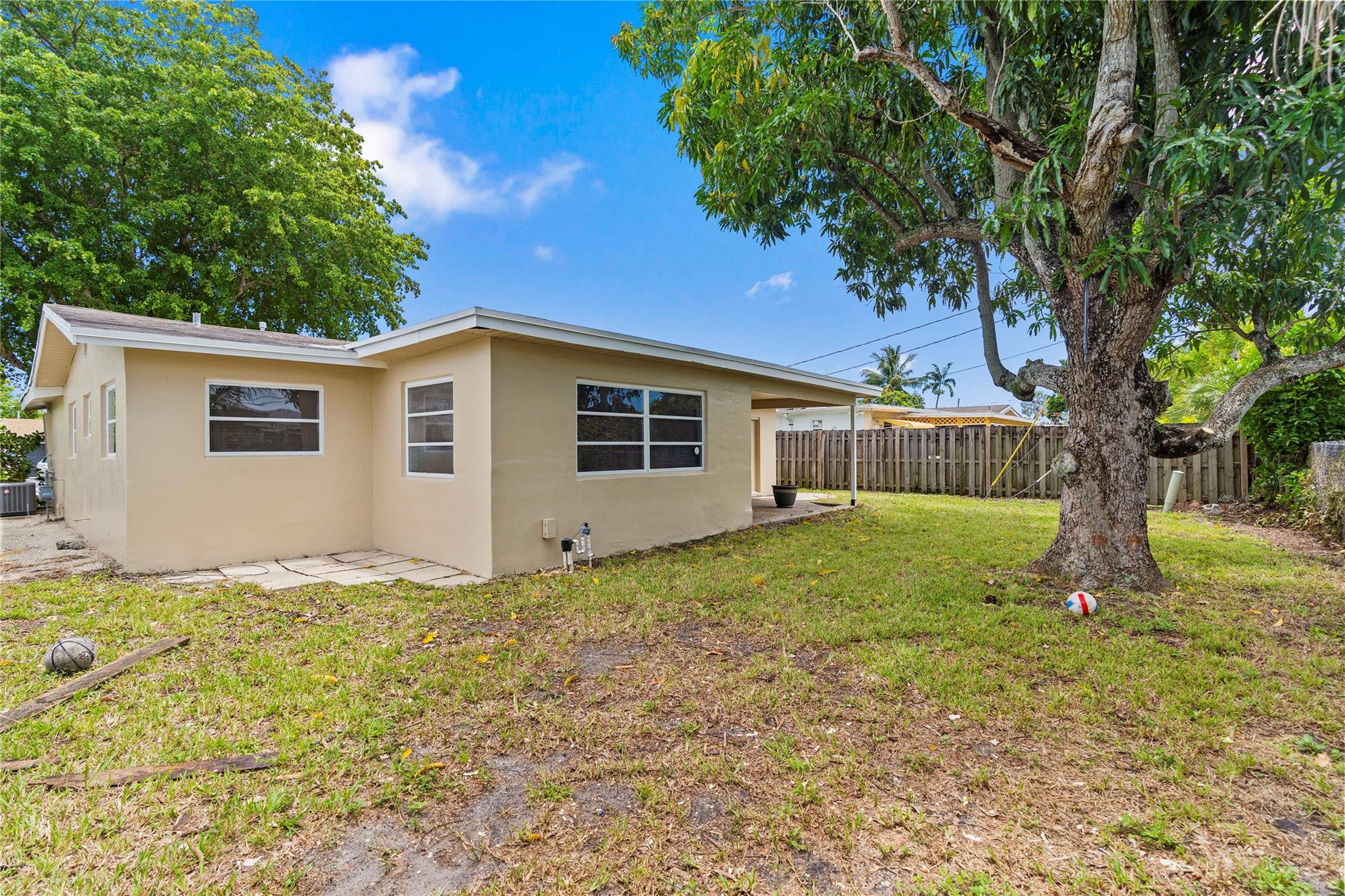 Sunrise Golf Village Sec - Residential