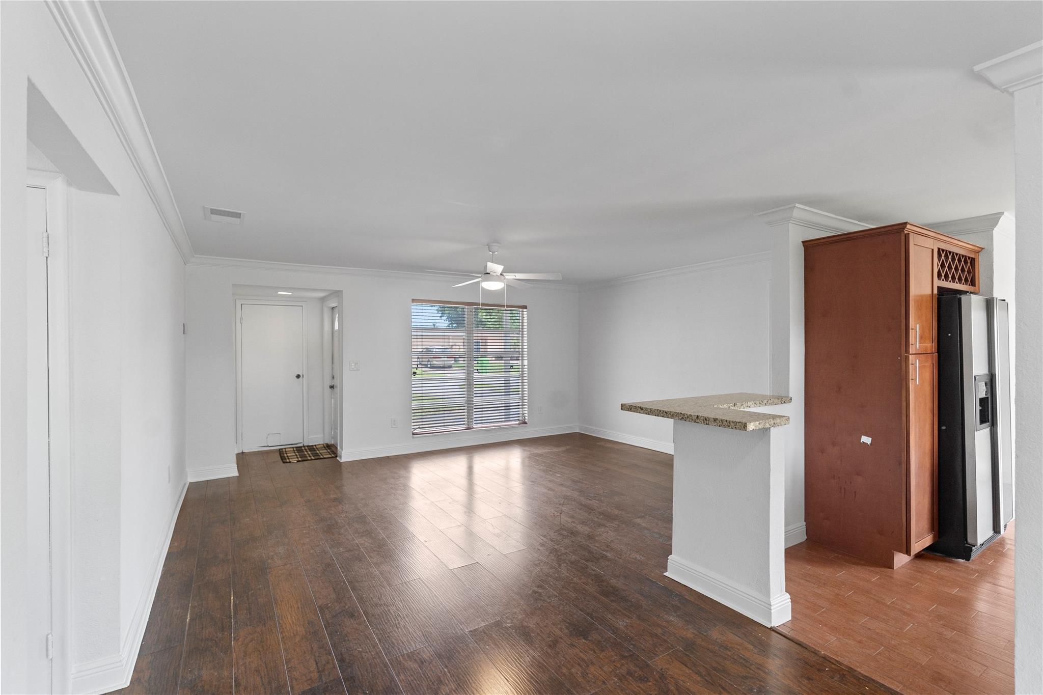 8470 NW 28th St, Sunrise, FL, 33322/$475,000 3 8470 NW 28th St