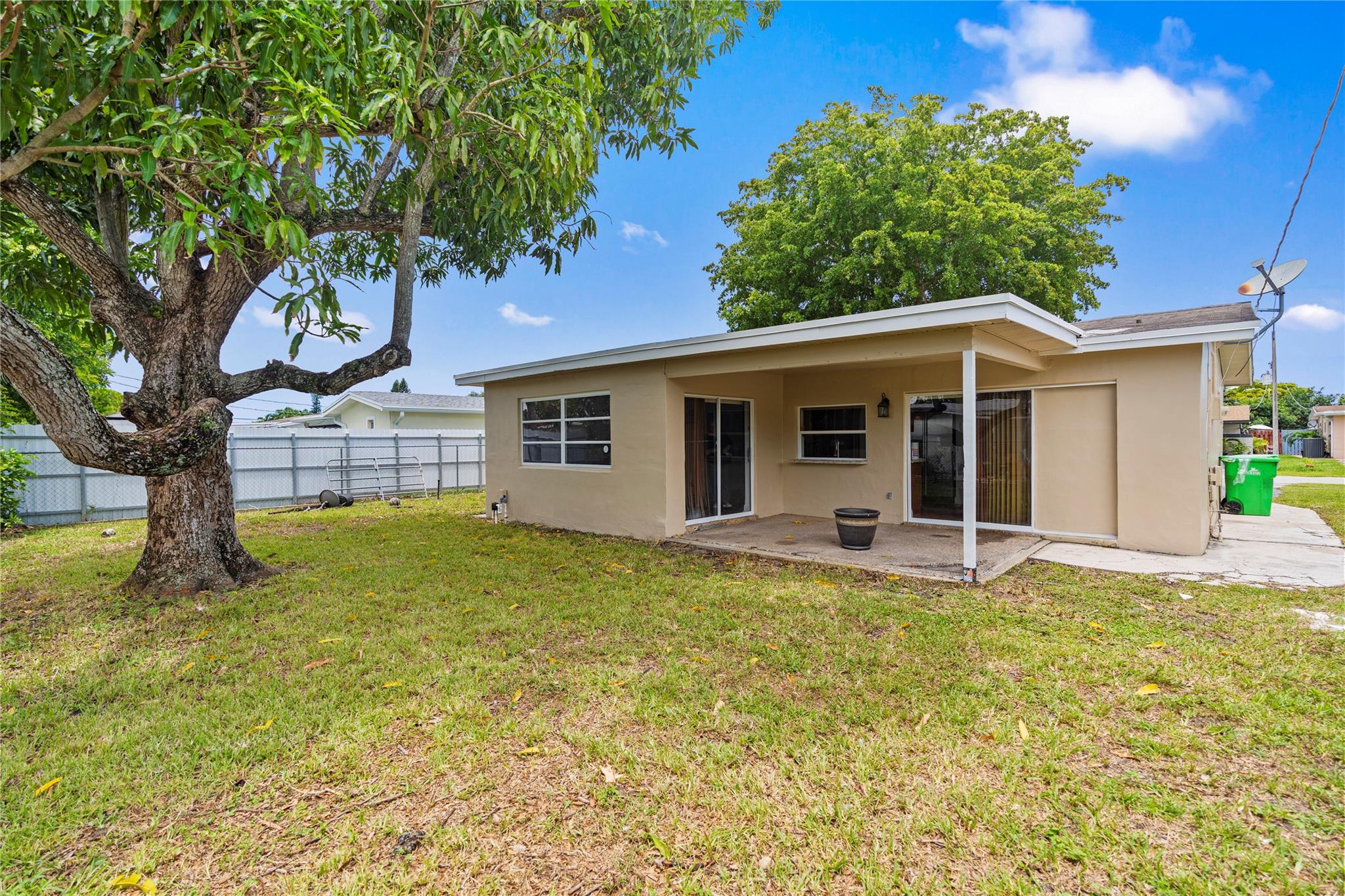 Sunrise Golf Village Sec - Residential