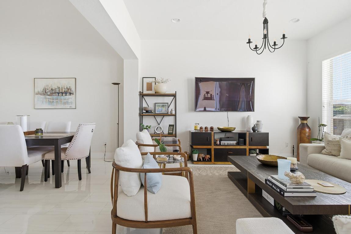 CITYSIDE CONDO - Residential