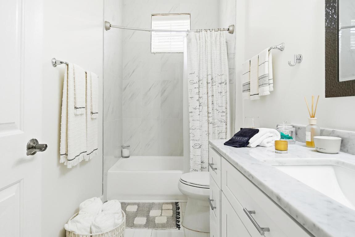 CITYSIDE CONDO - Residential