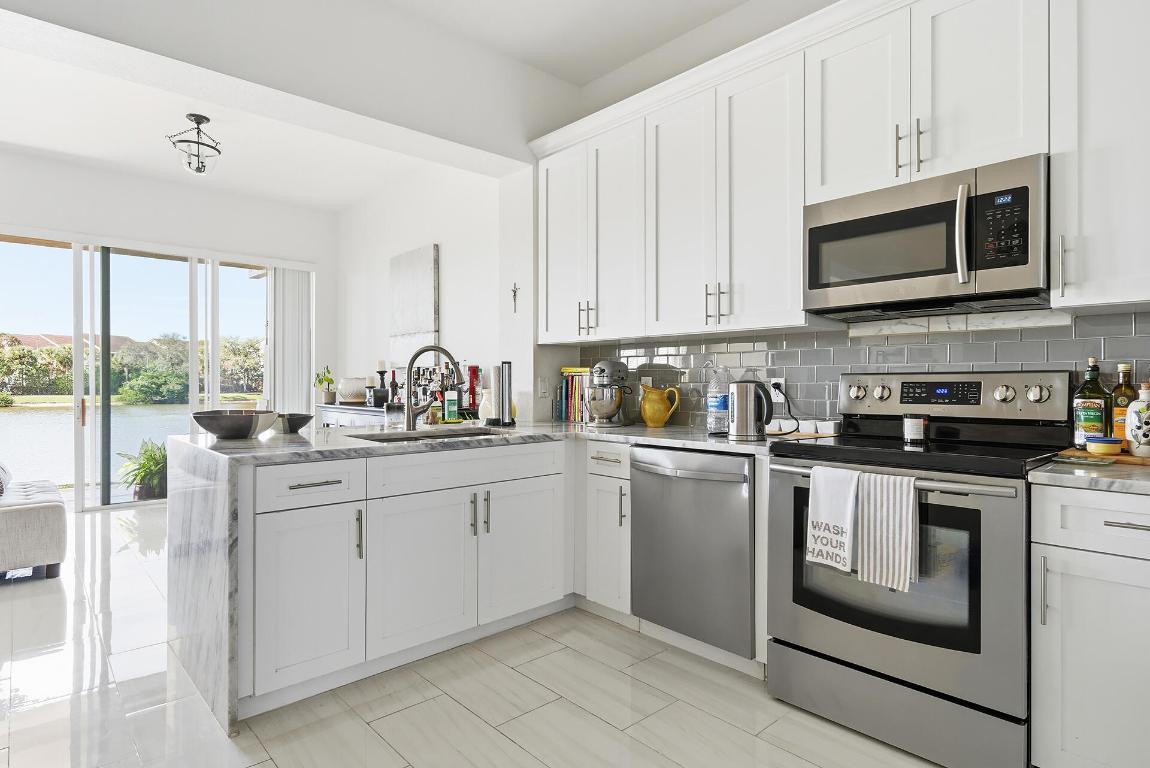 CITYSIDE CONDO - Residential