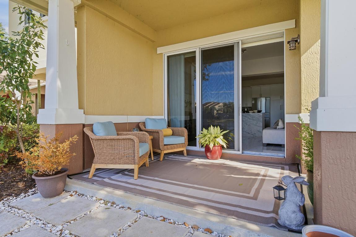 CITYSIDE CONDO - Residential