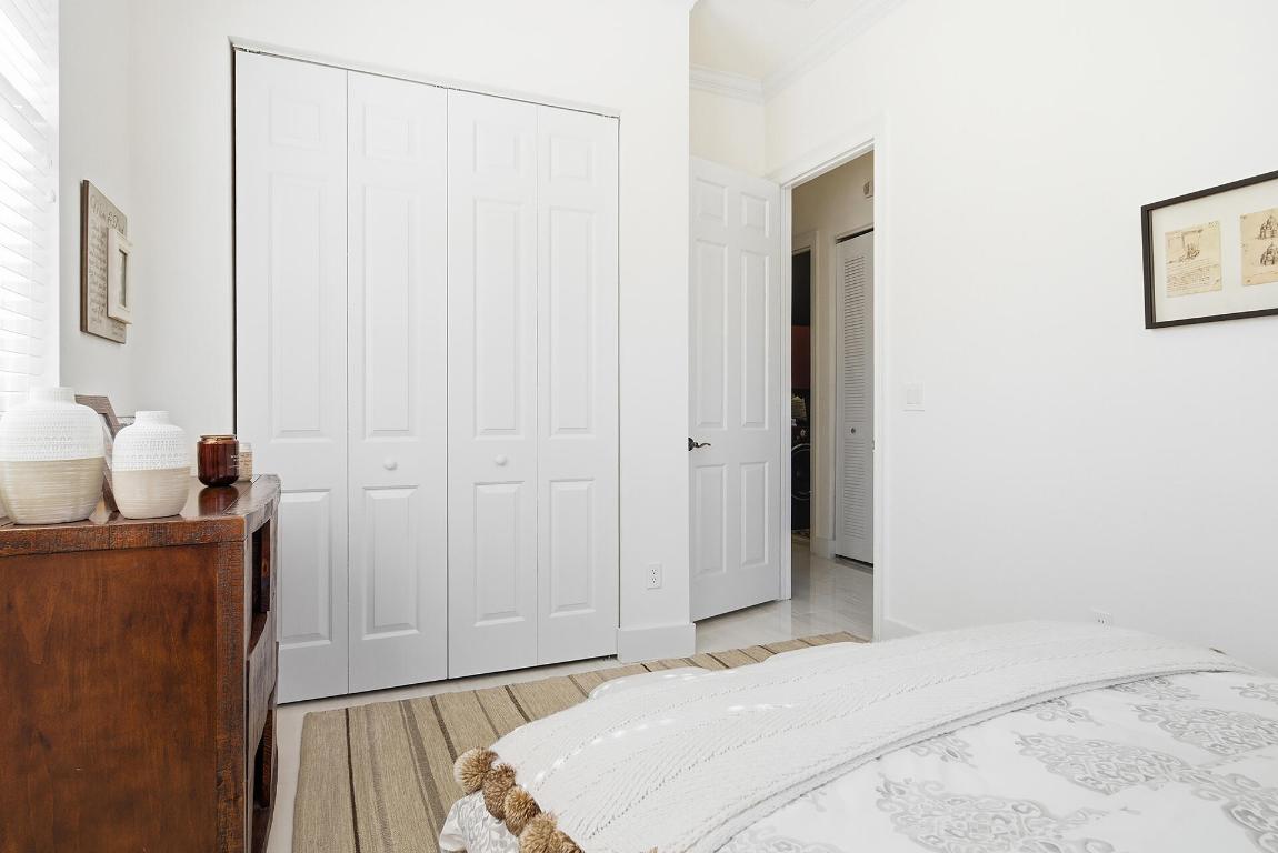 CITYSIDE CONDO - Residential