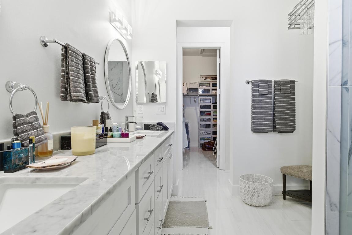 CITYSIDE CONDO - Residential