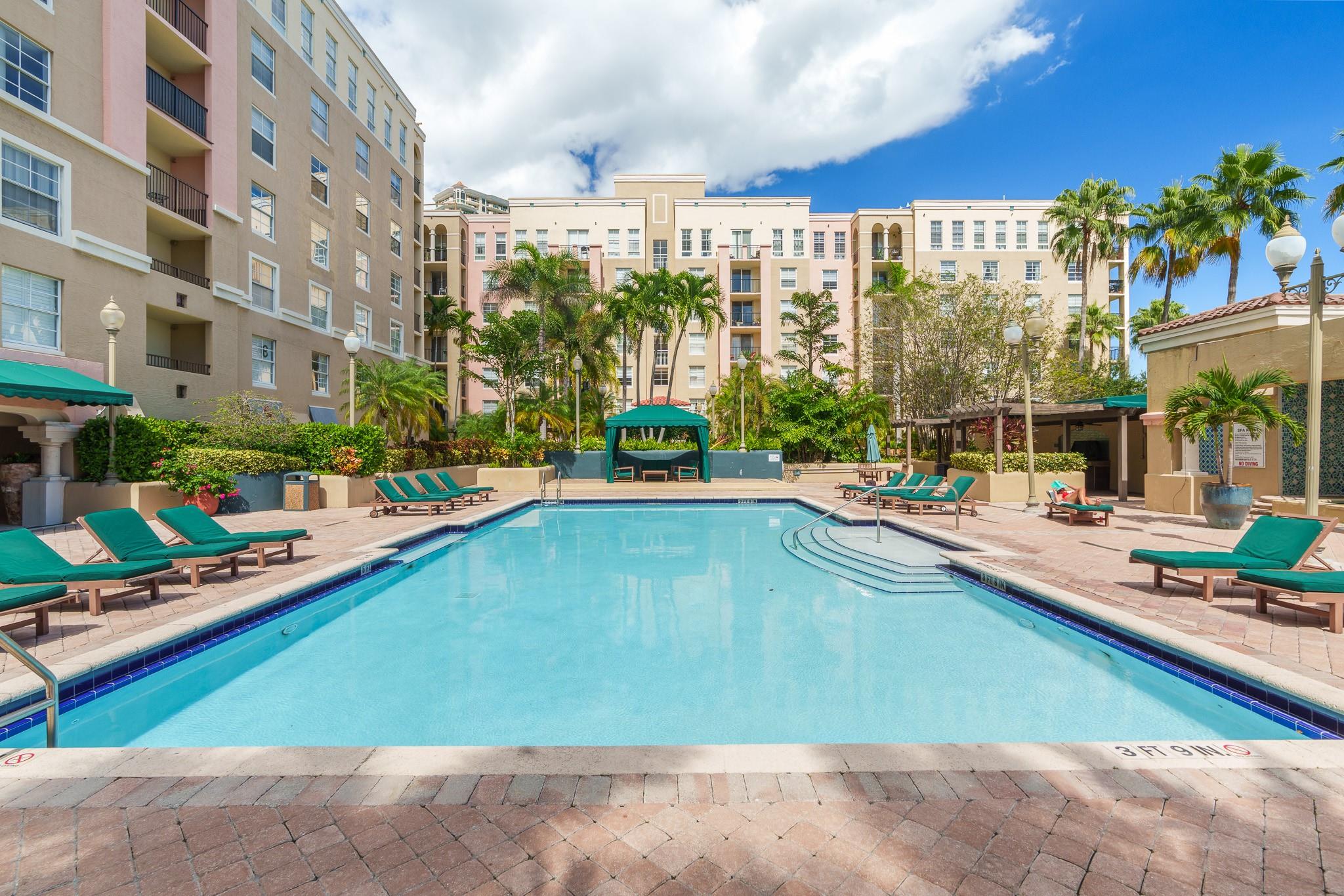 LAS OLAS BY THE RIVER - Residential