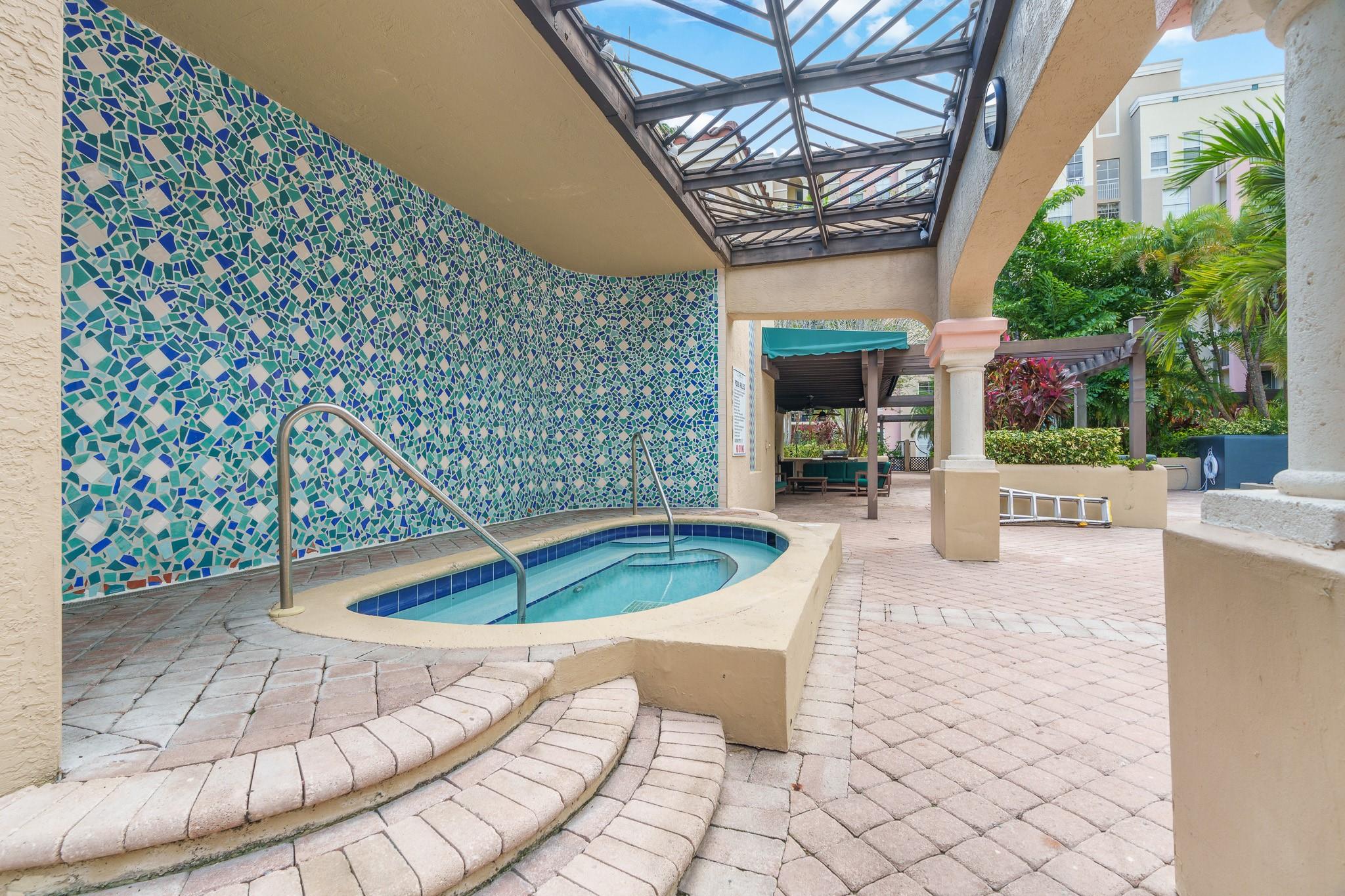 LAS OLAS BY THE RIVER - Residential