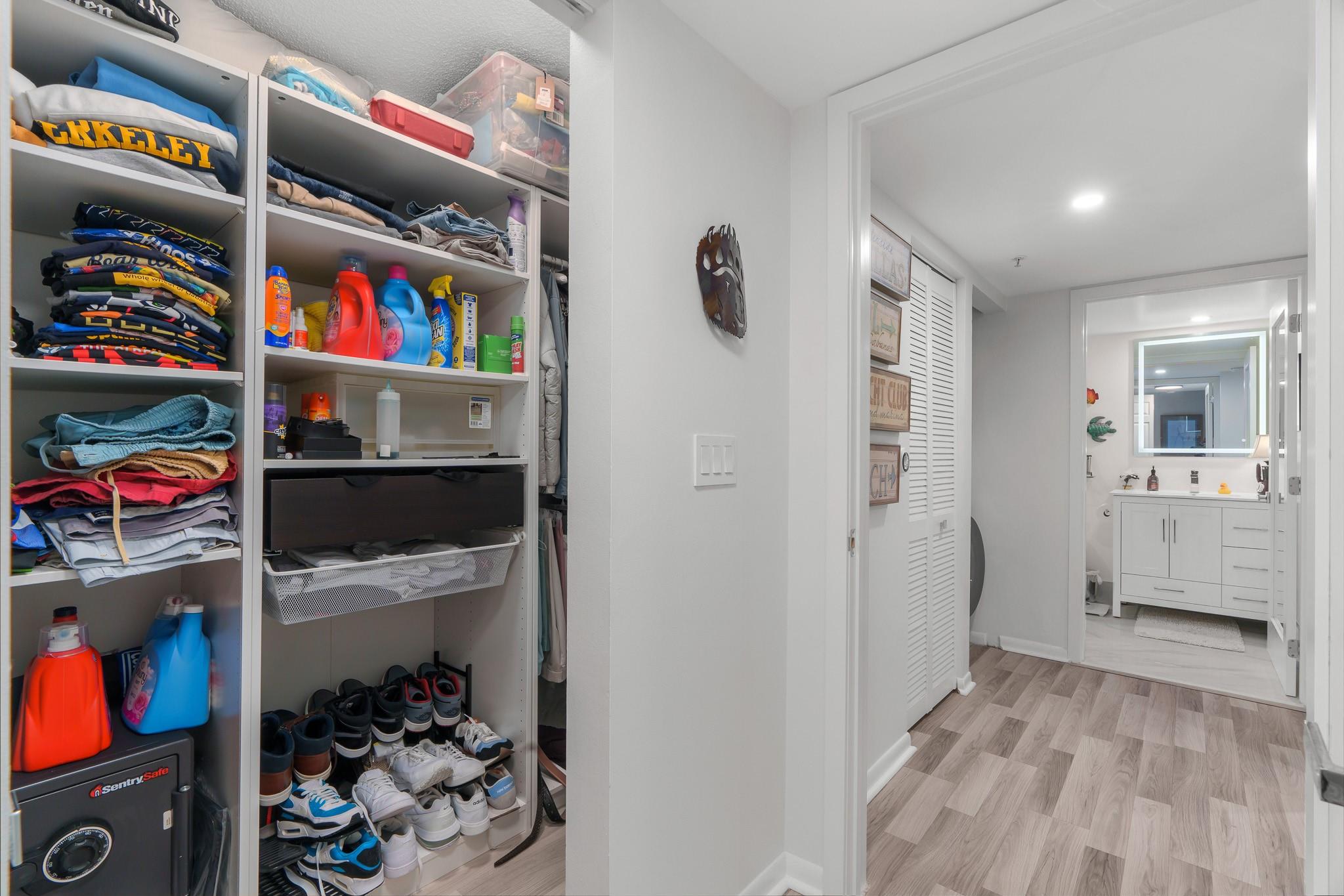 LAS OLAS BY THE RIVER - Residential