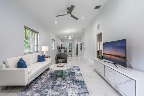 2285 Windjammer Way West Palm Beach FL 33411