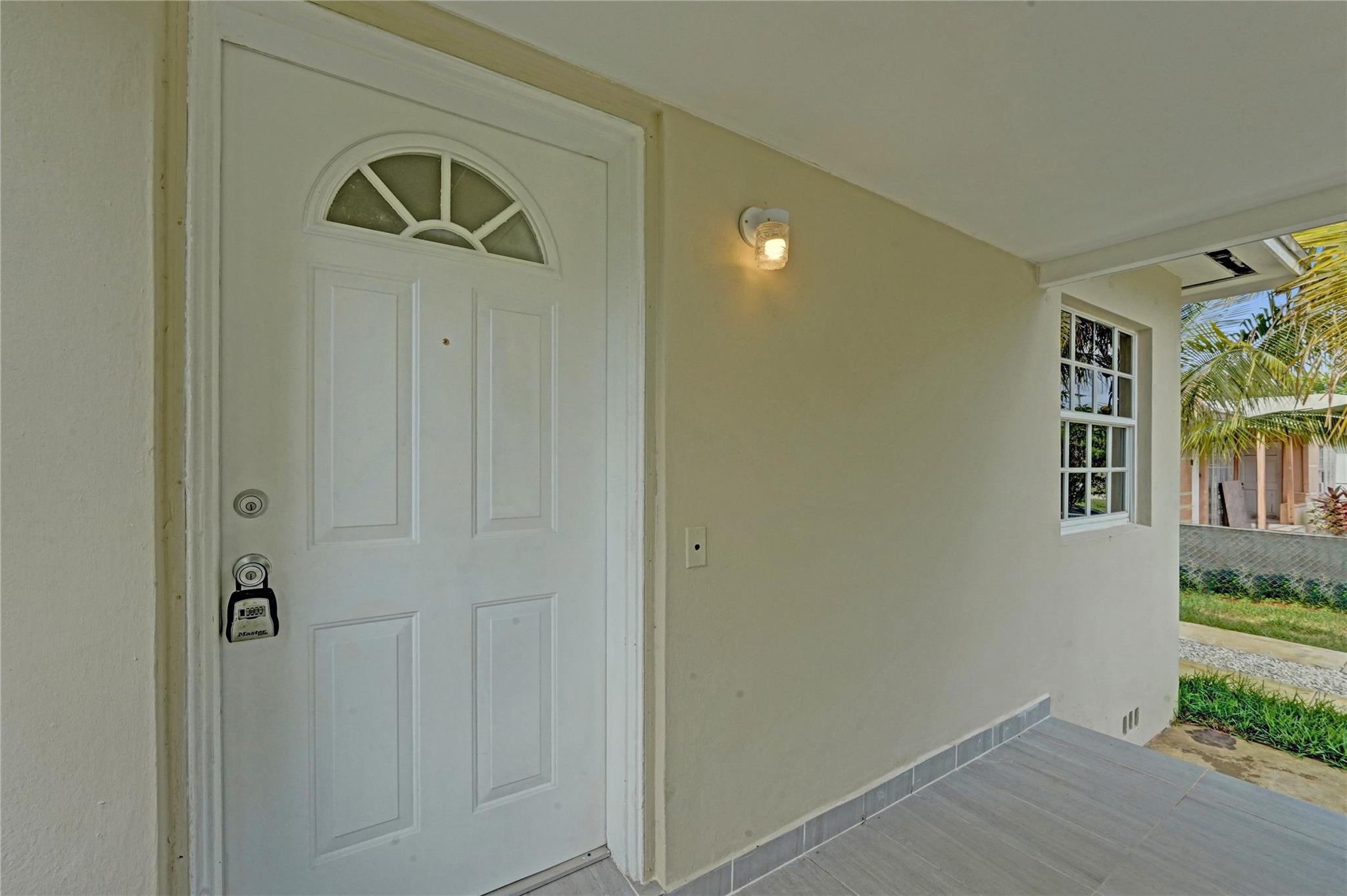 435 NW 82nd Ter 1