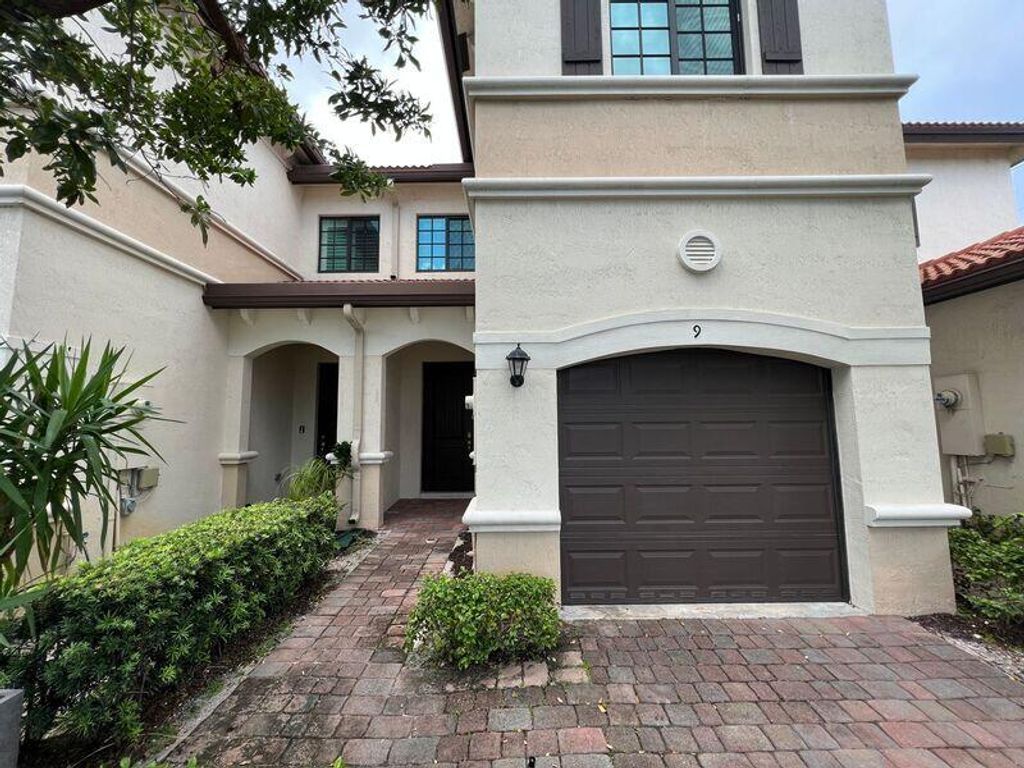 Photo of 4204 N Dixie Highway #9, Oakland Park, FL 33334 (MLS # R11082230)