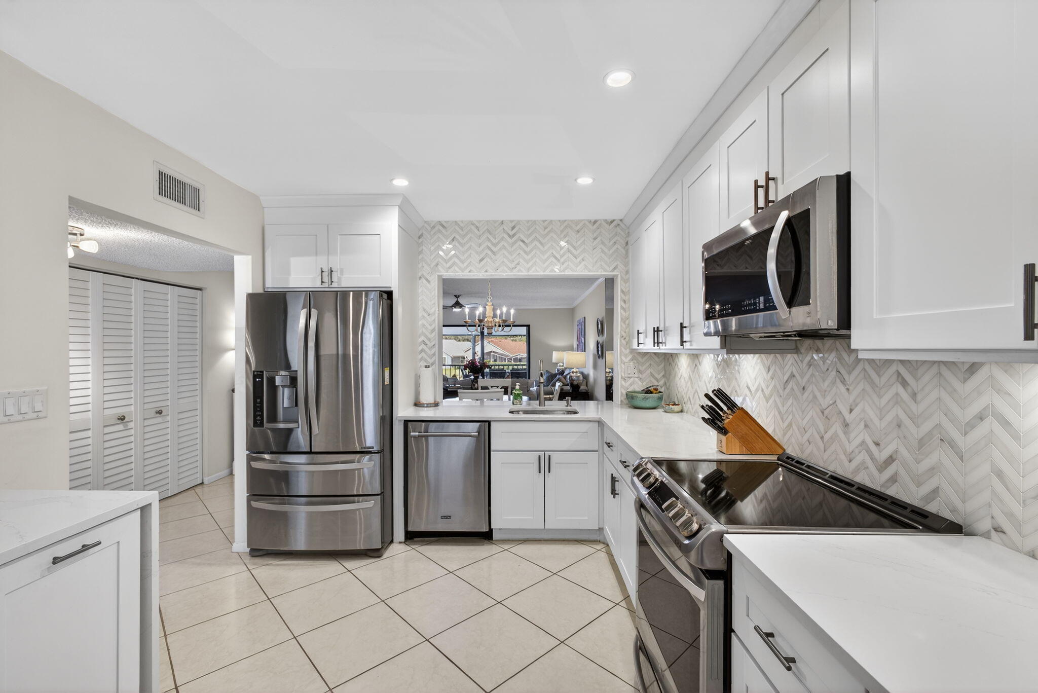 BRIARWOOD CONDO - Residential