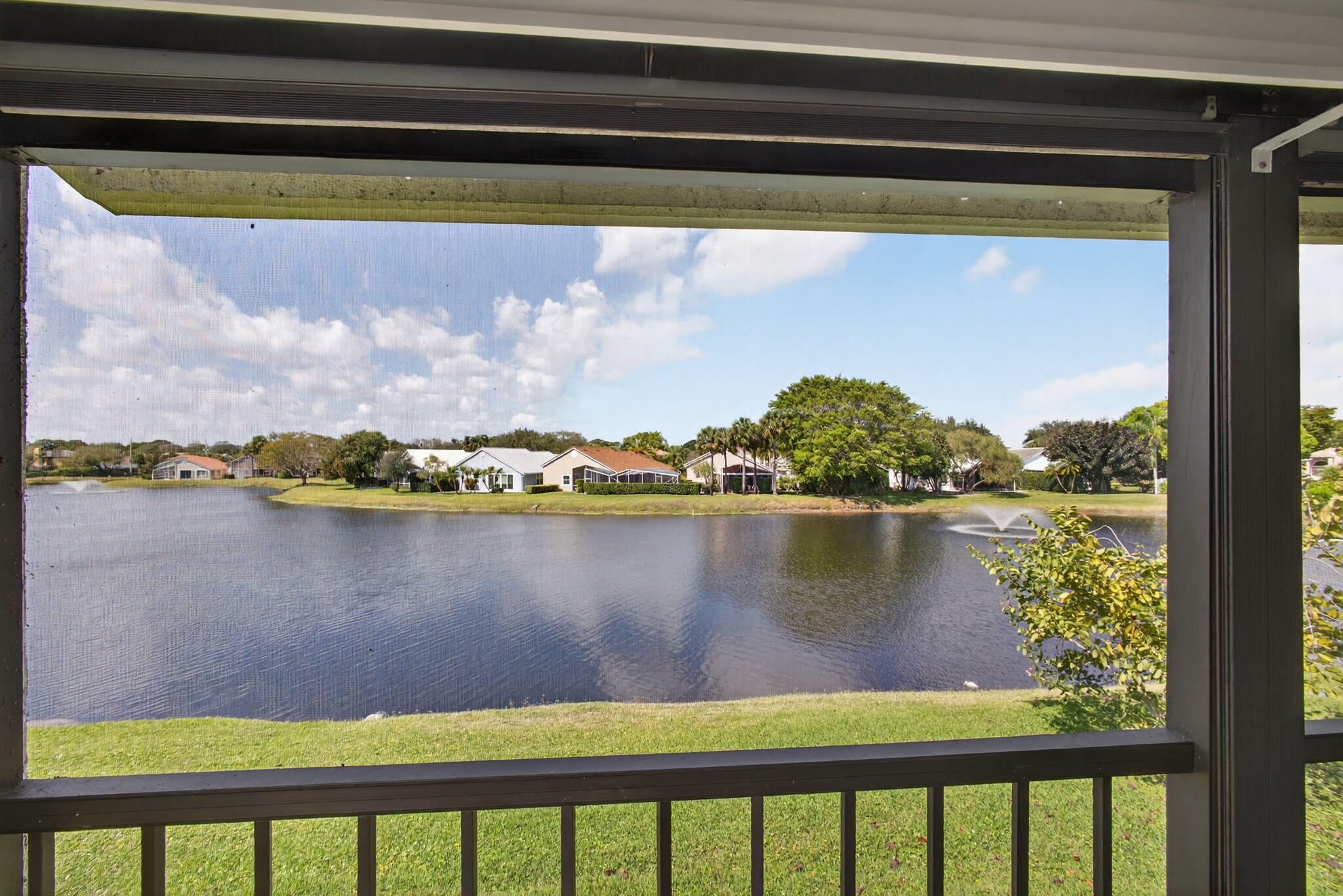 BRIARWOOD CONDO - Residential