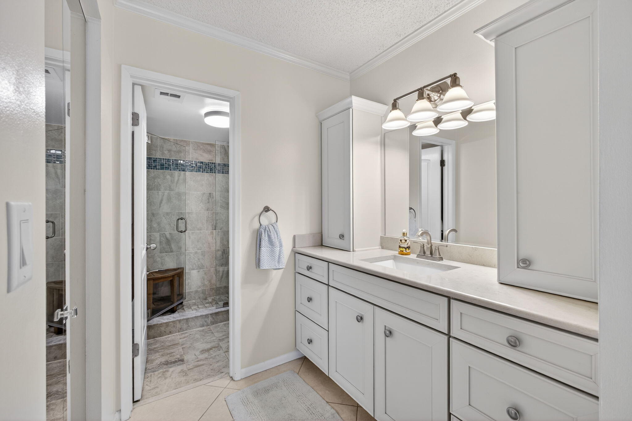 BRIARWOOD CONDO - Residential