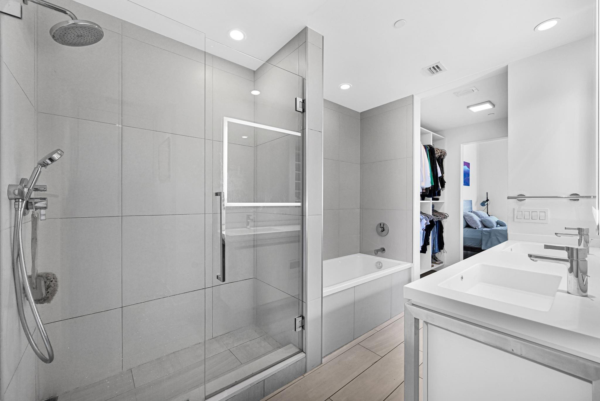 Metropica North Tower One - Residential