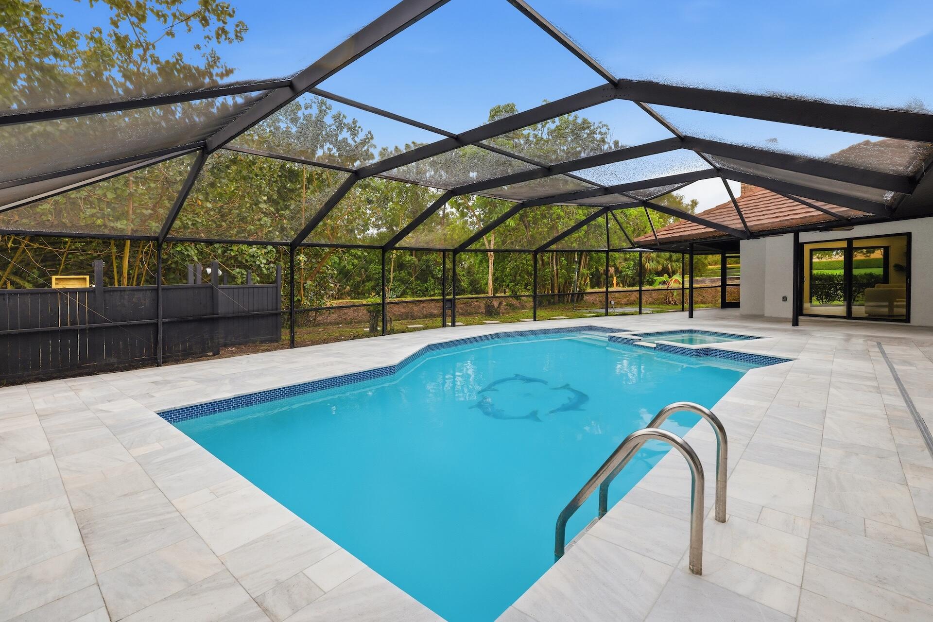 BANYAN LAKES - Residential