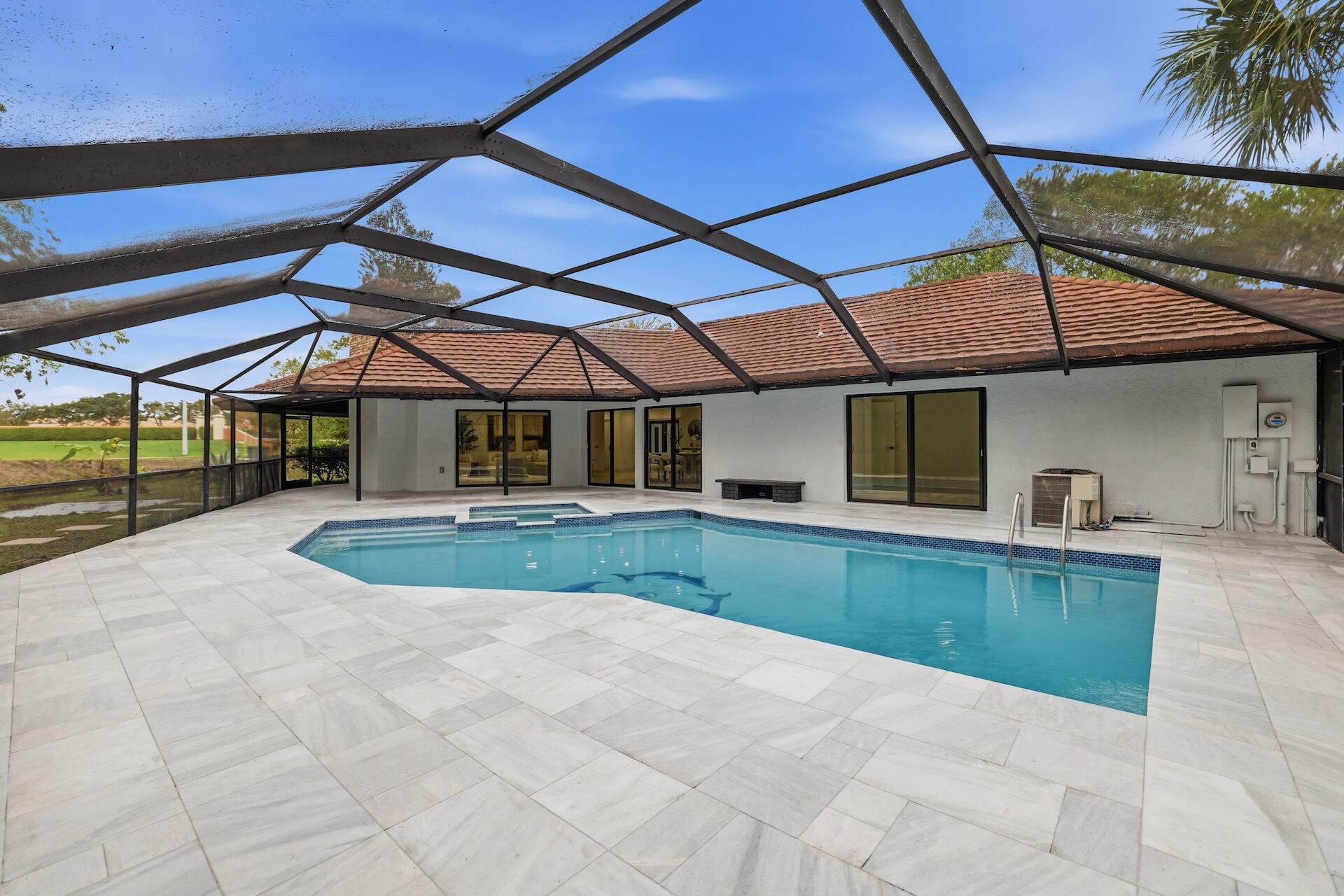 BANYAN LAKES - Residential