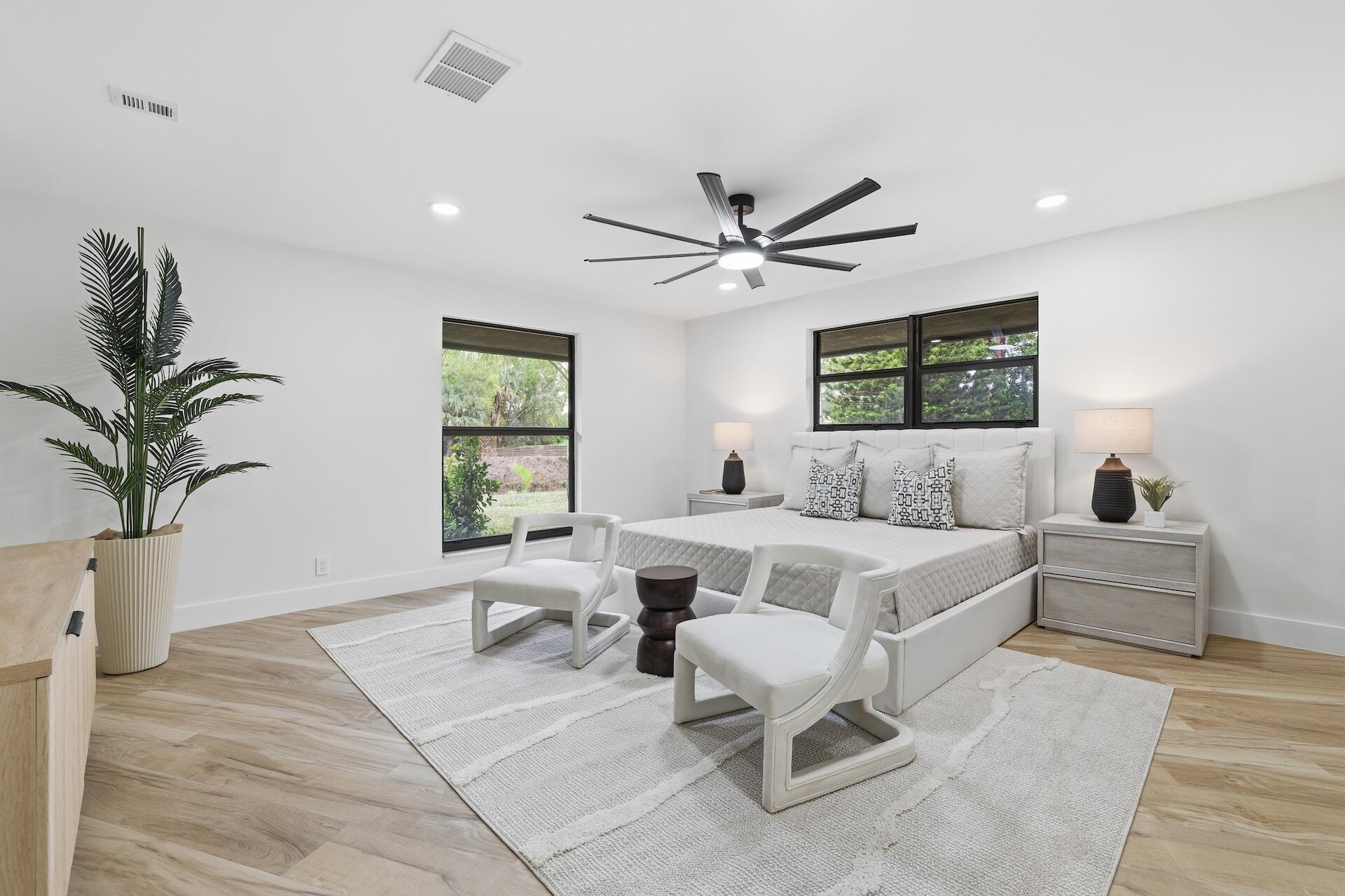 BANYAN LAKES - Residential