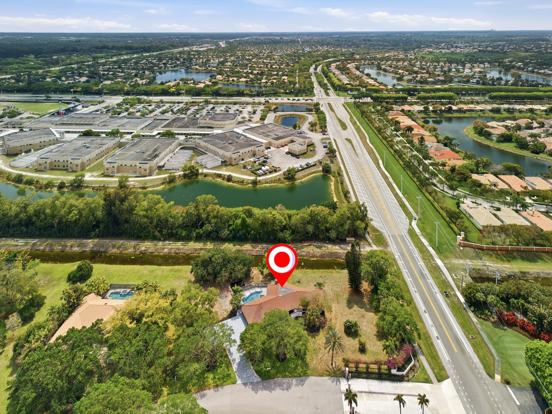 BANYAN LAKES - Residential