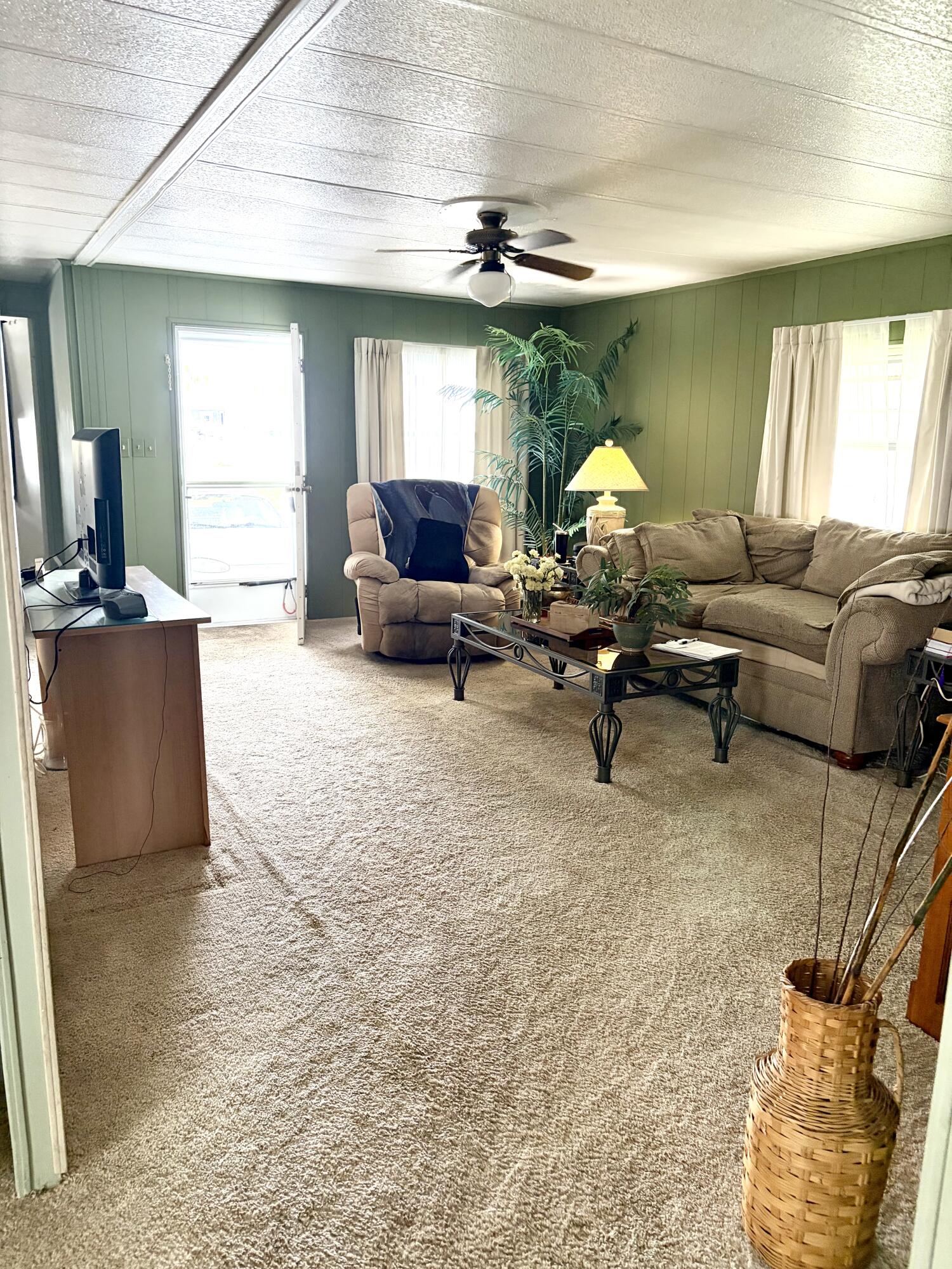 Spanish lakes golf village - Residential