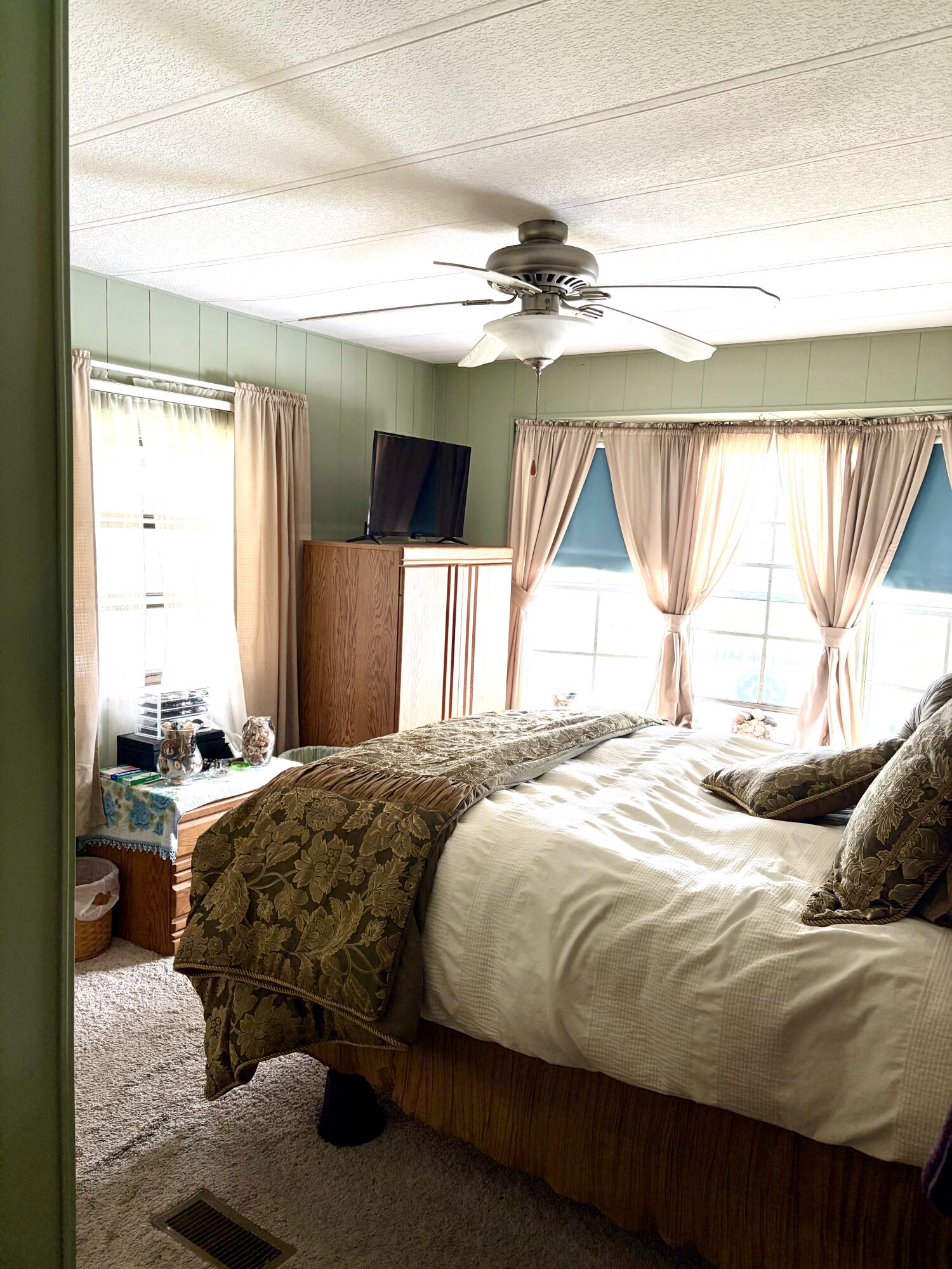 Spanish lakes golf village - Residential