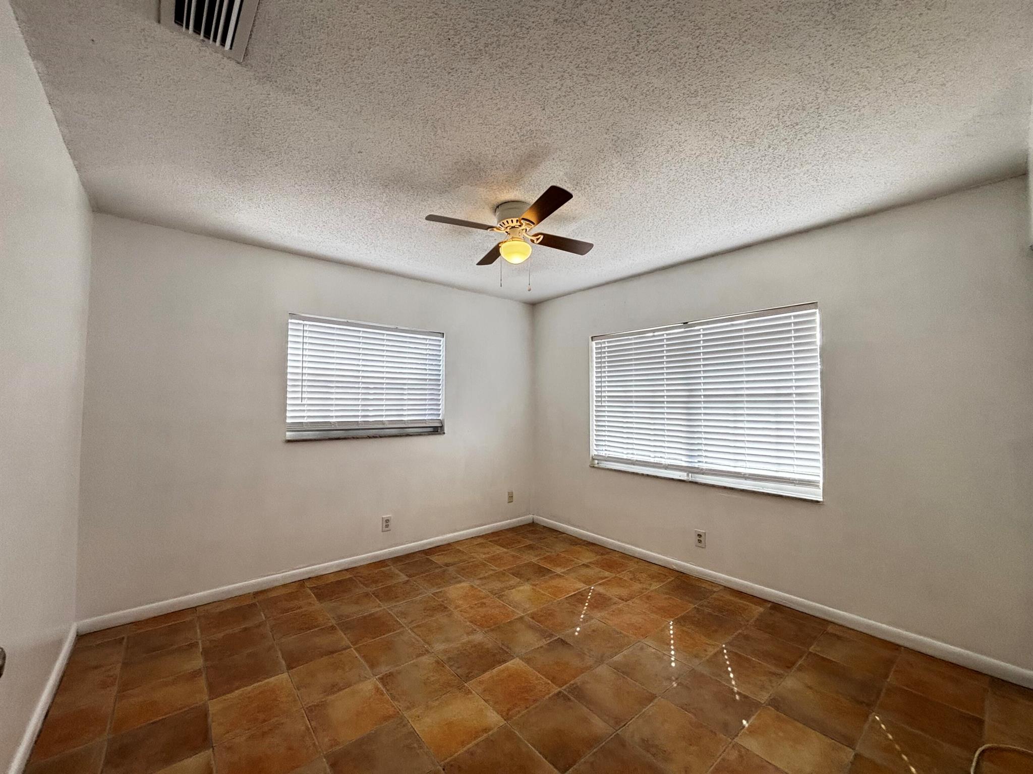 Elmwood Estates - Residential Lease