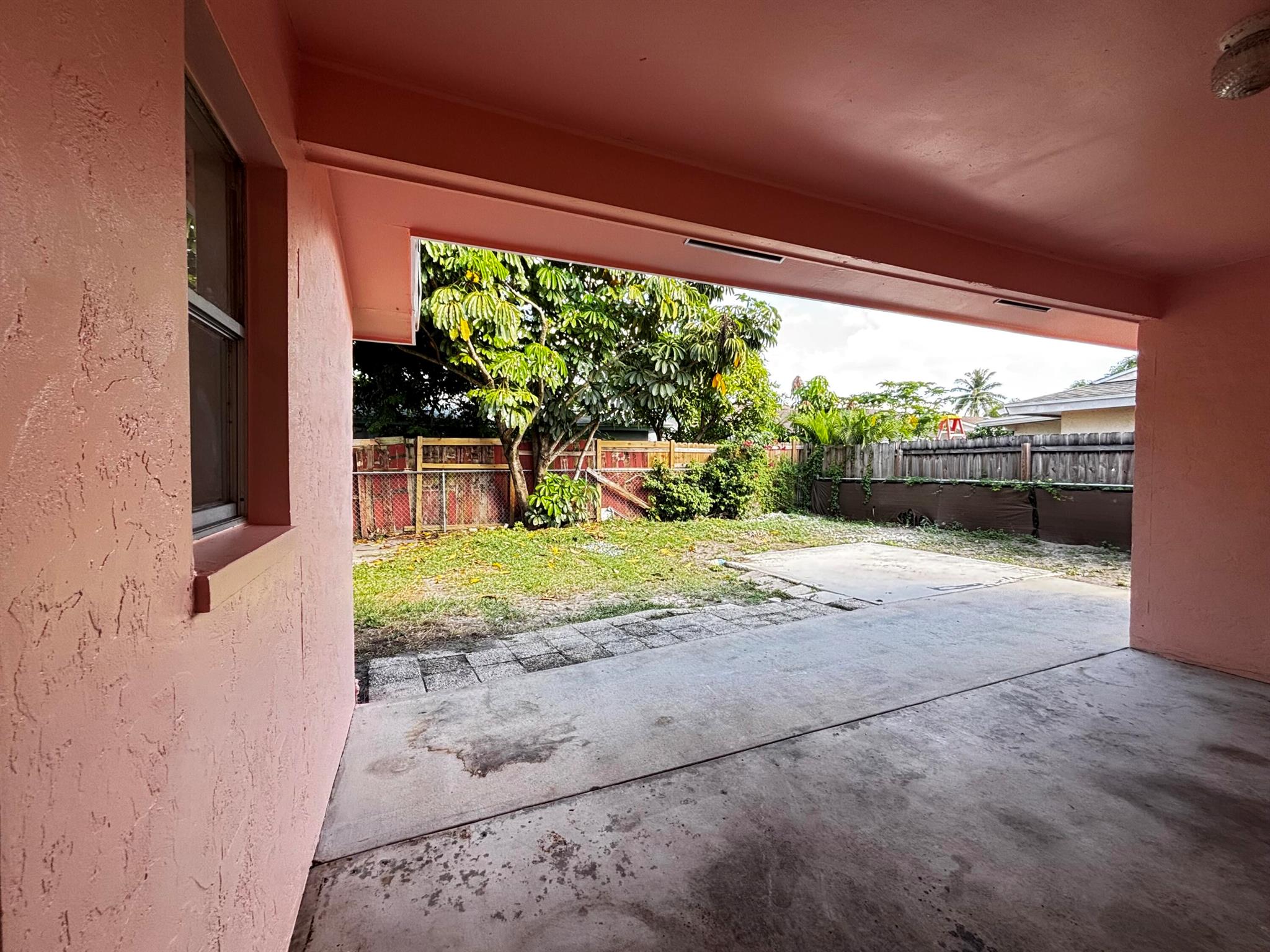 Elmwood Estates - Residential Lease