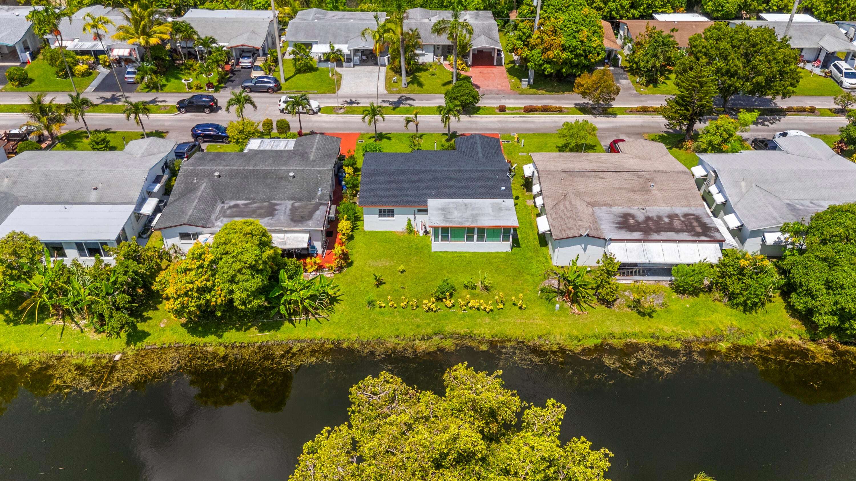 4200 NW 52ND Avenue