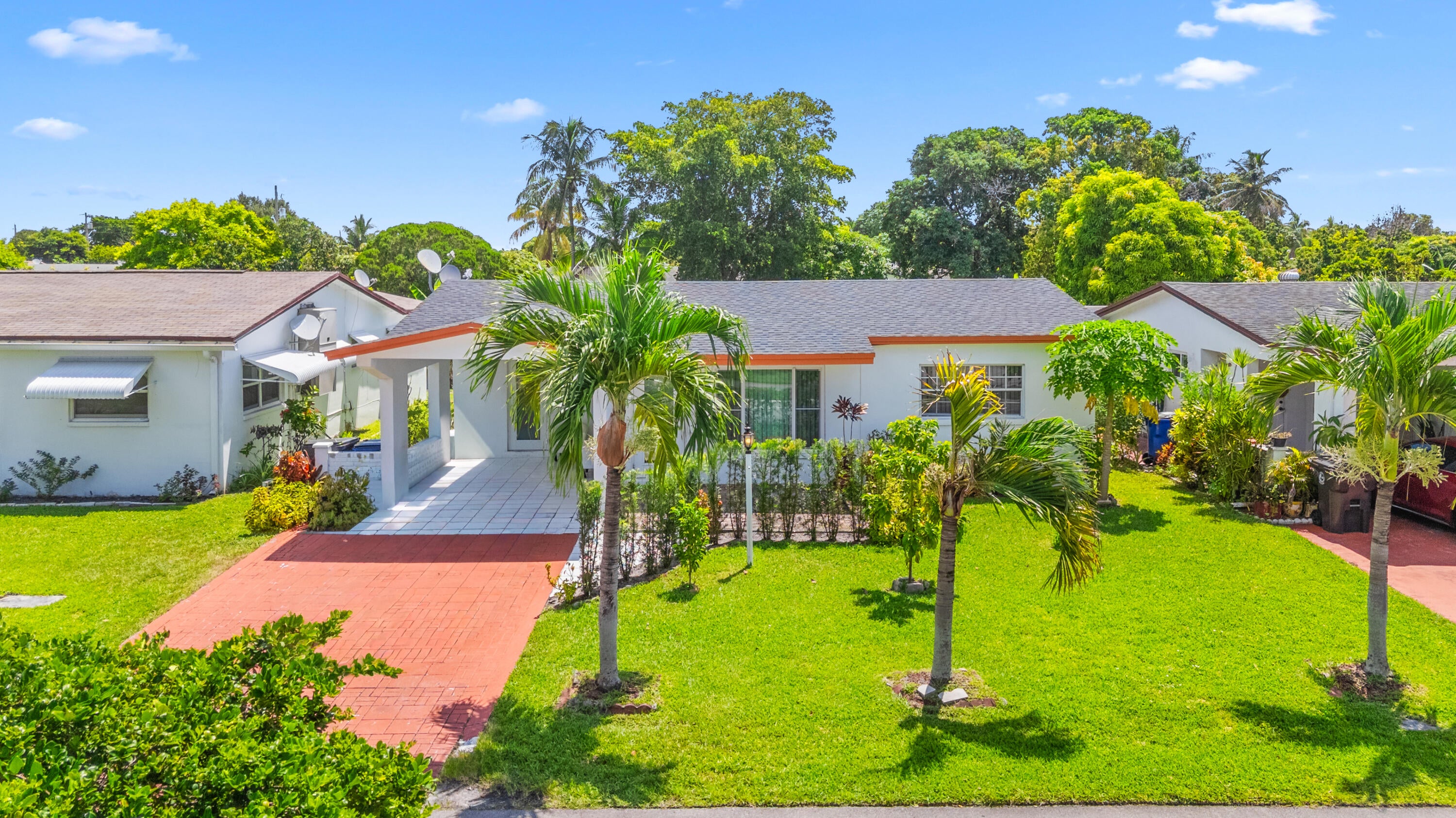 4200 NW 52ND Avenue