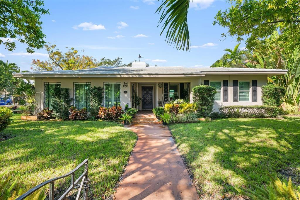 Photo of 1252 N Rio Vista Boulevard, Fort Lauderdale, FL 33301 (MLS # B26037981)