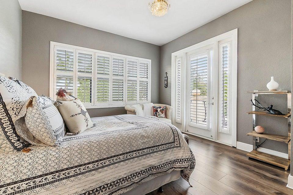 VERSAILLES - Residential