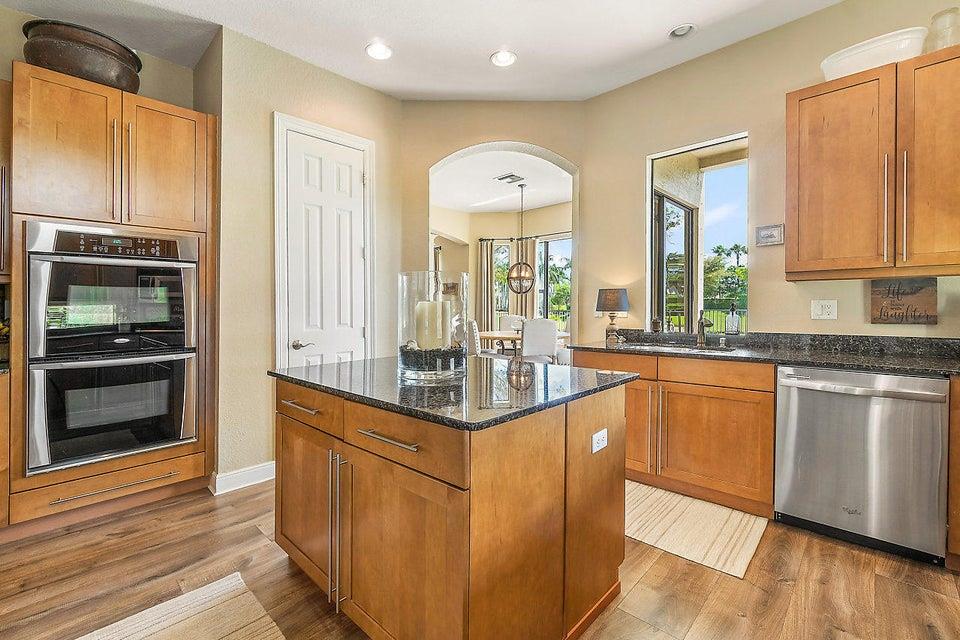 VERSAILLES - Residential