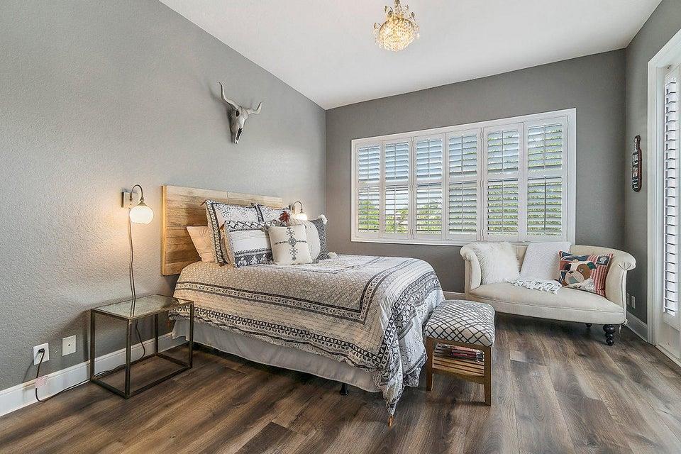 VERSAILLES - Residential