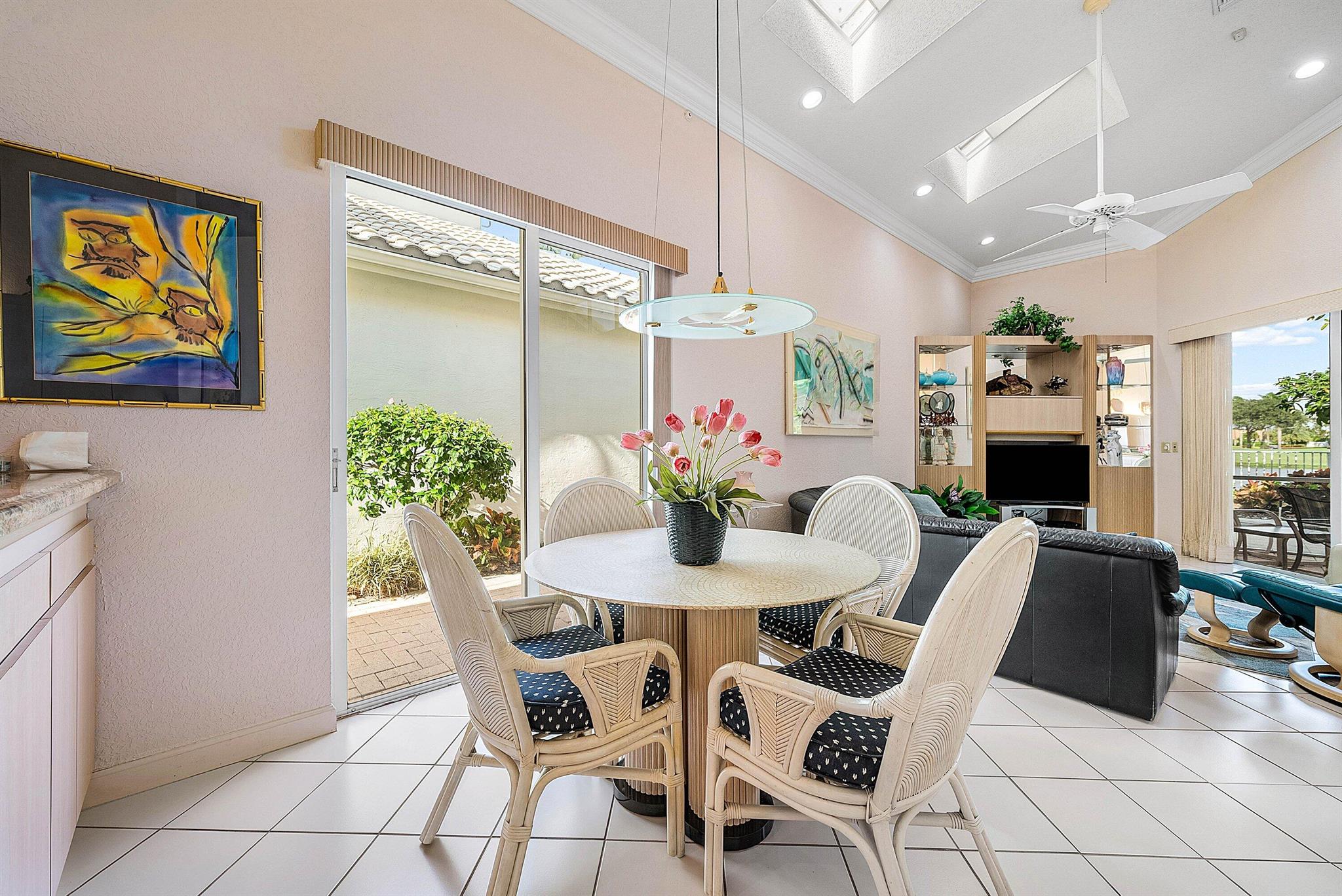 LAKES OF SUTTON / POLO CL - Residential