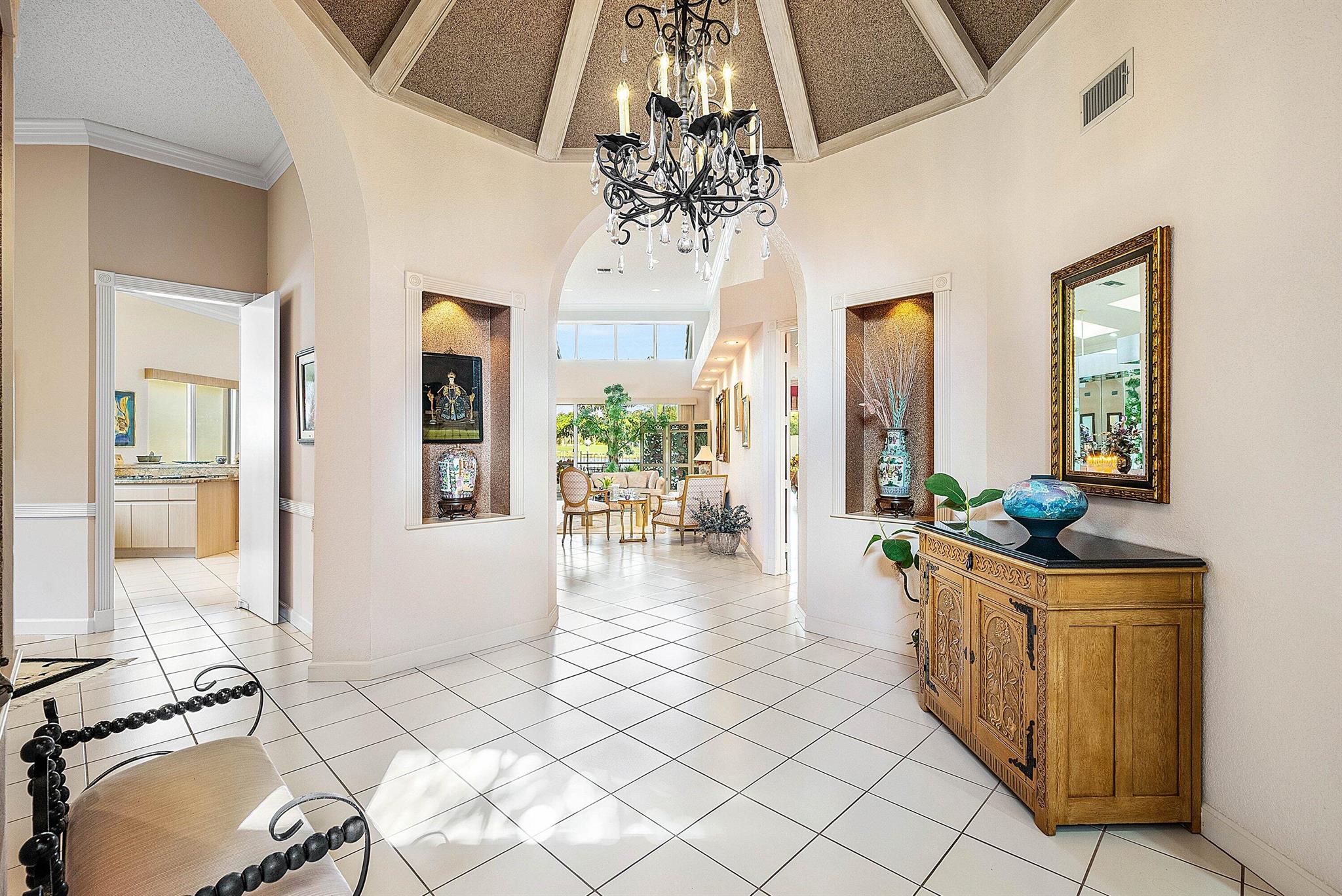 LAKES OF SUTTON / POLO CL - Residential