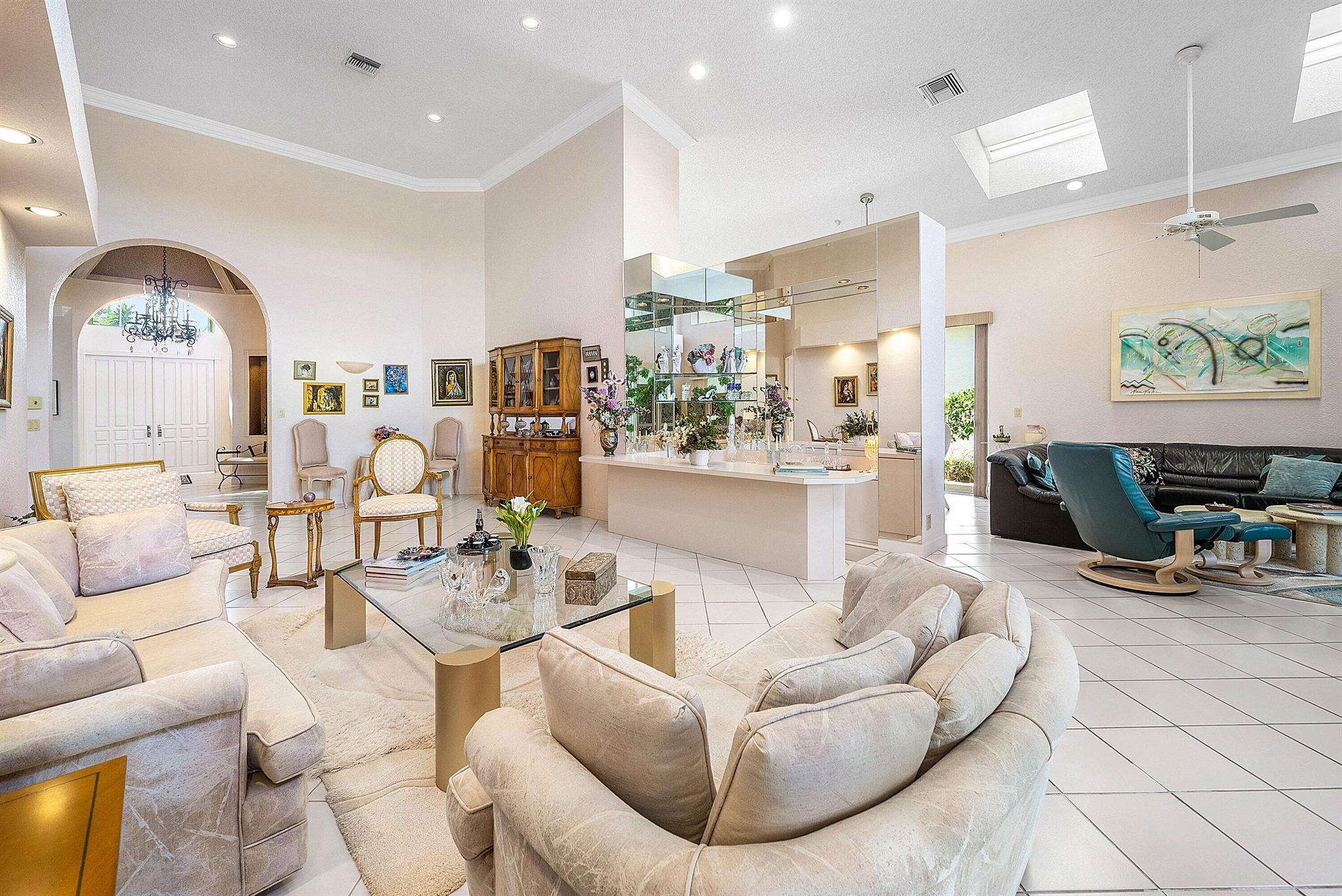 LAKES OF SUTTON / POLO CL - Residential