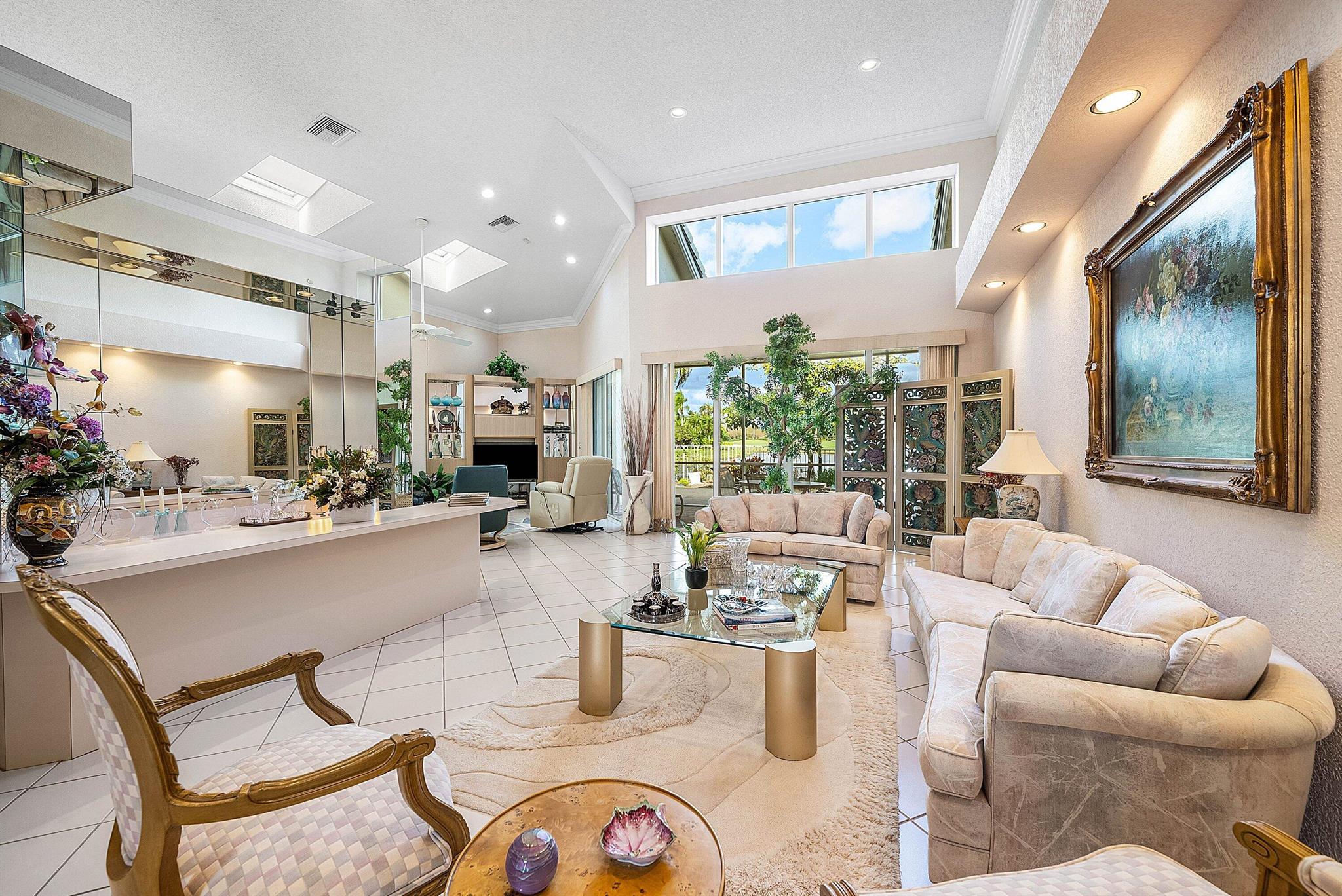 LAKES OF SUTTON / POLO CL - Residential