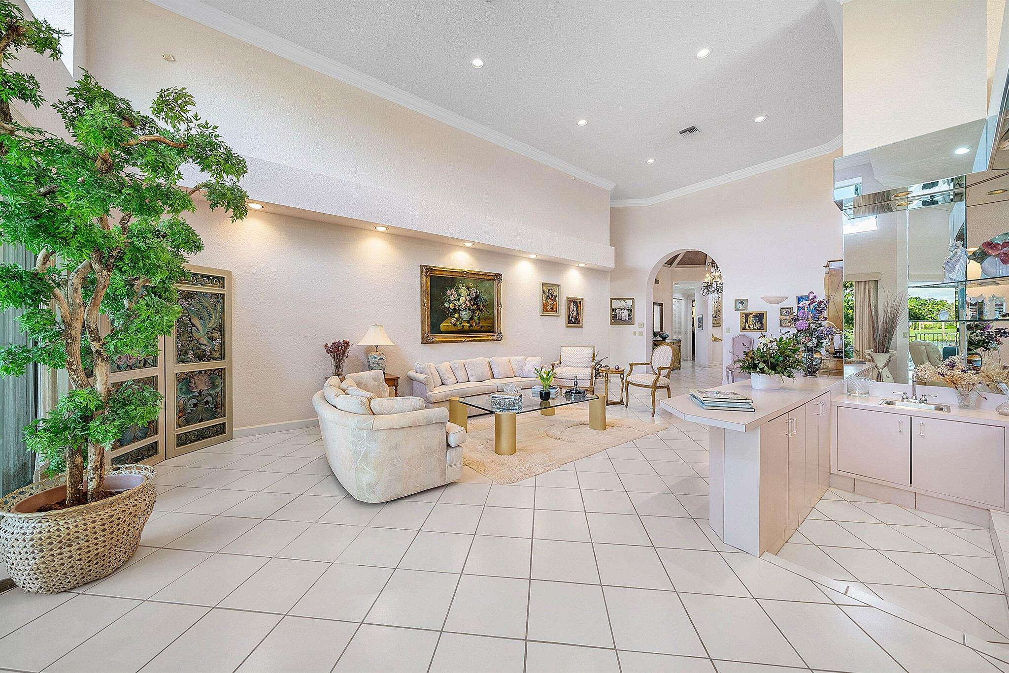 LAKES OF SUTTON / POLO CL - Residential