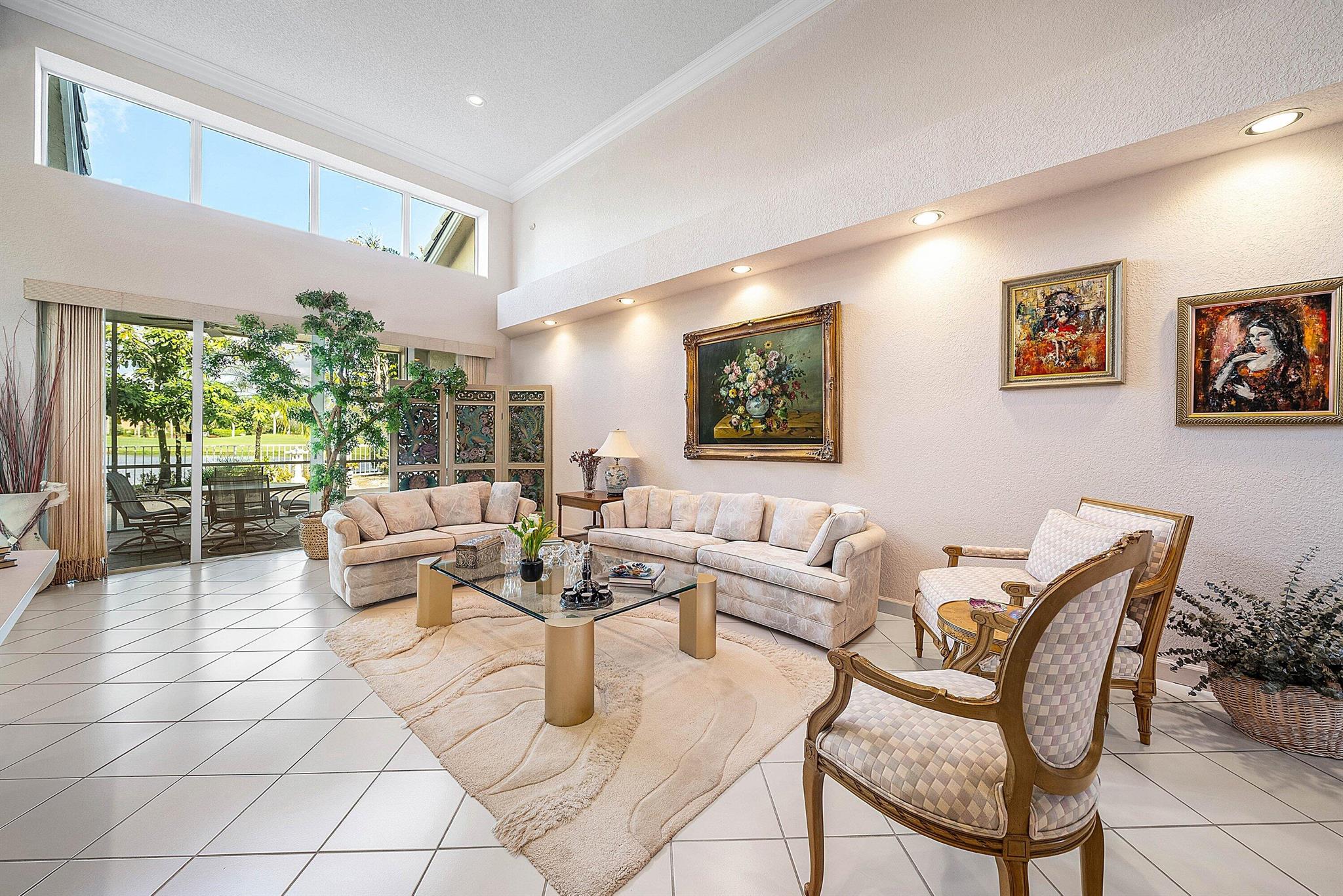 LAKES OF SUTTON / POLO CL - Residential