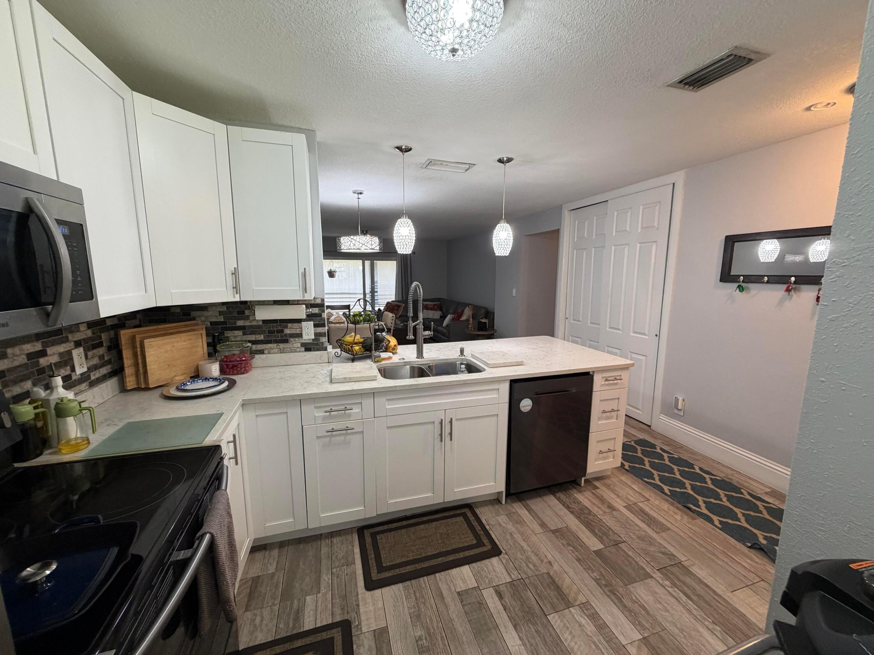 CORAL GARDENS II CONDO - Residential