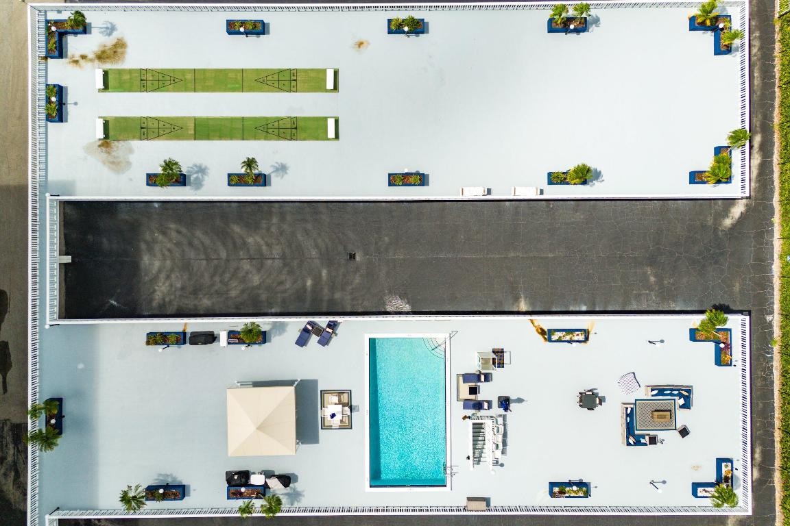 LAKE HARBOUR TOWERS CONDO - Residential