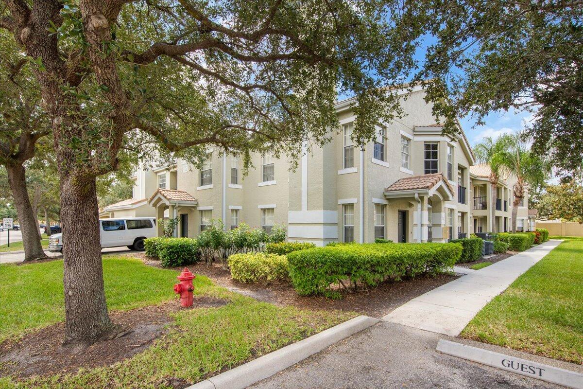 The Belmont at St Lucie W - Residential Lease