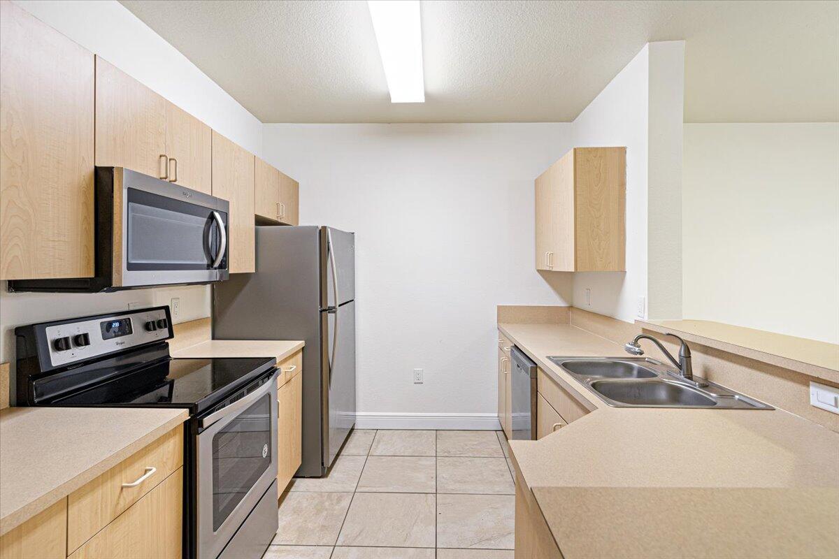The Belmont at St Lucie W - Residential Lease