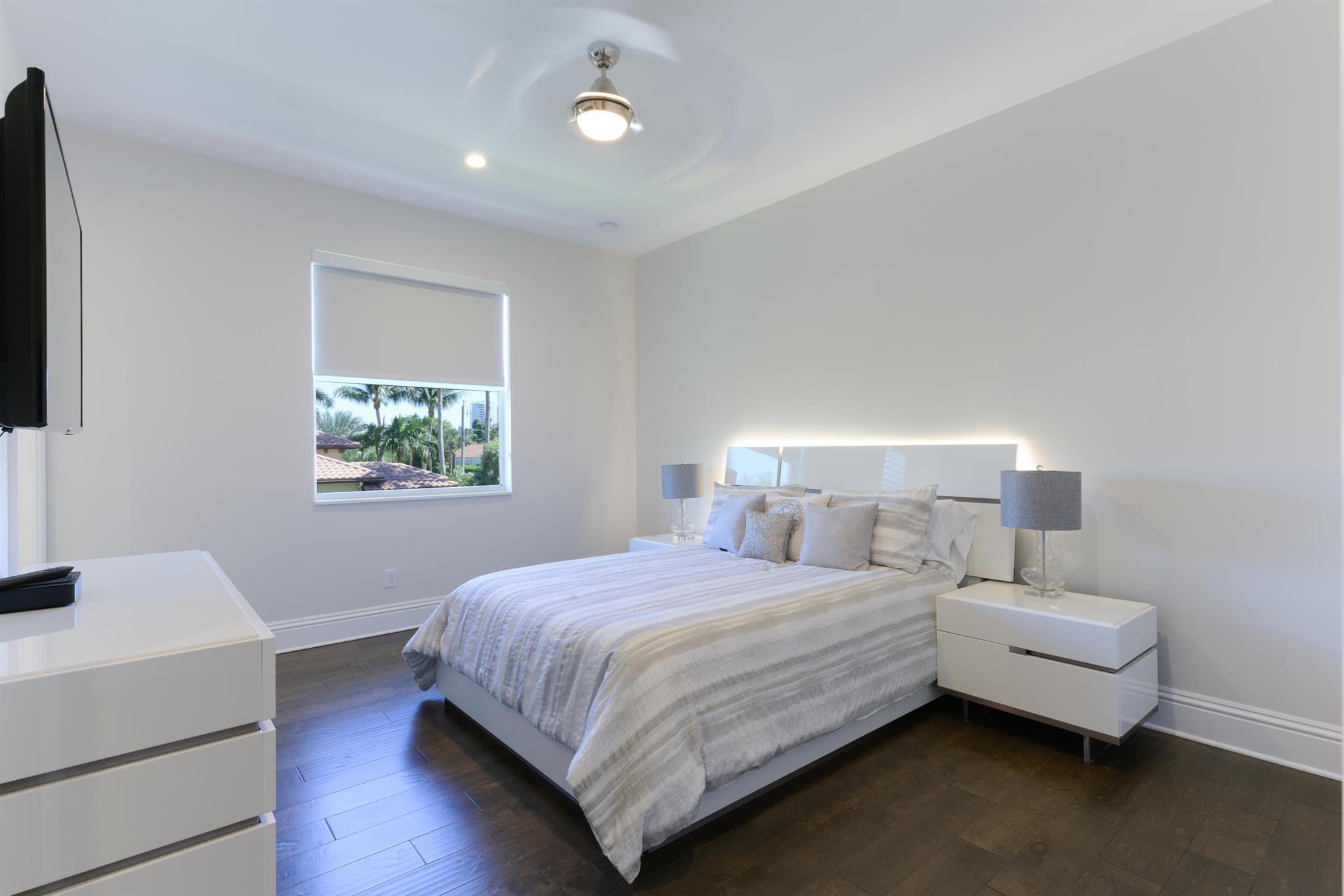 PIRATES COVE IN - Residential