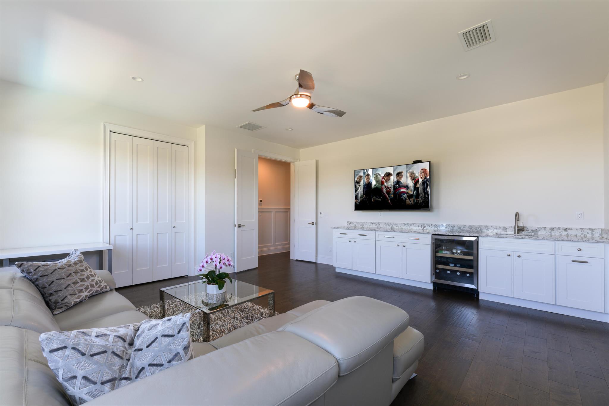 PIRATES COVE IN - Residential