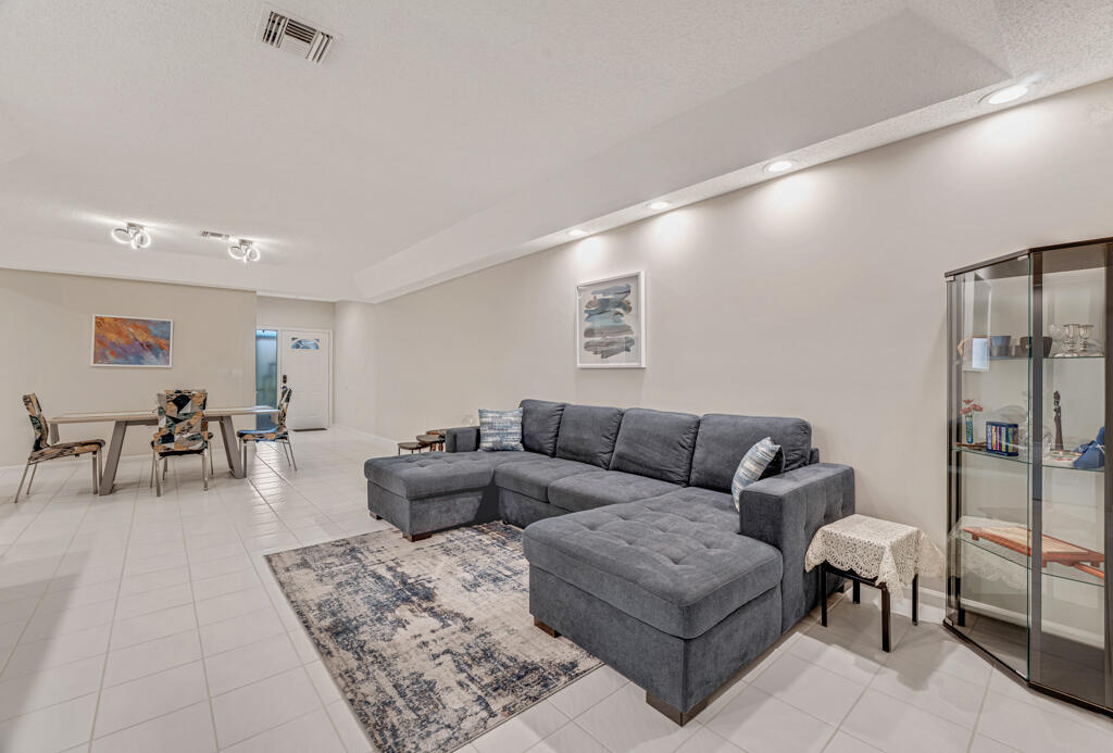 PALM ISLES I, II AND III CONDOS - Residential